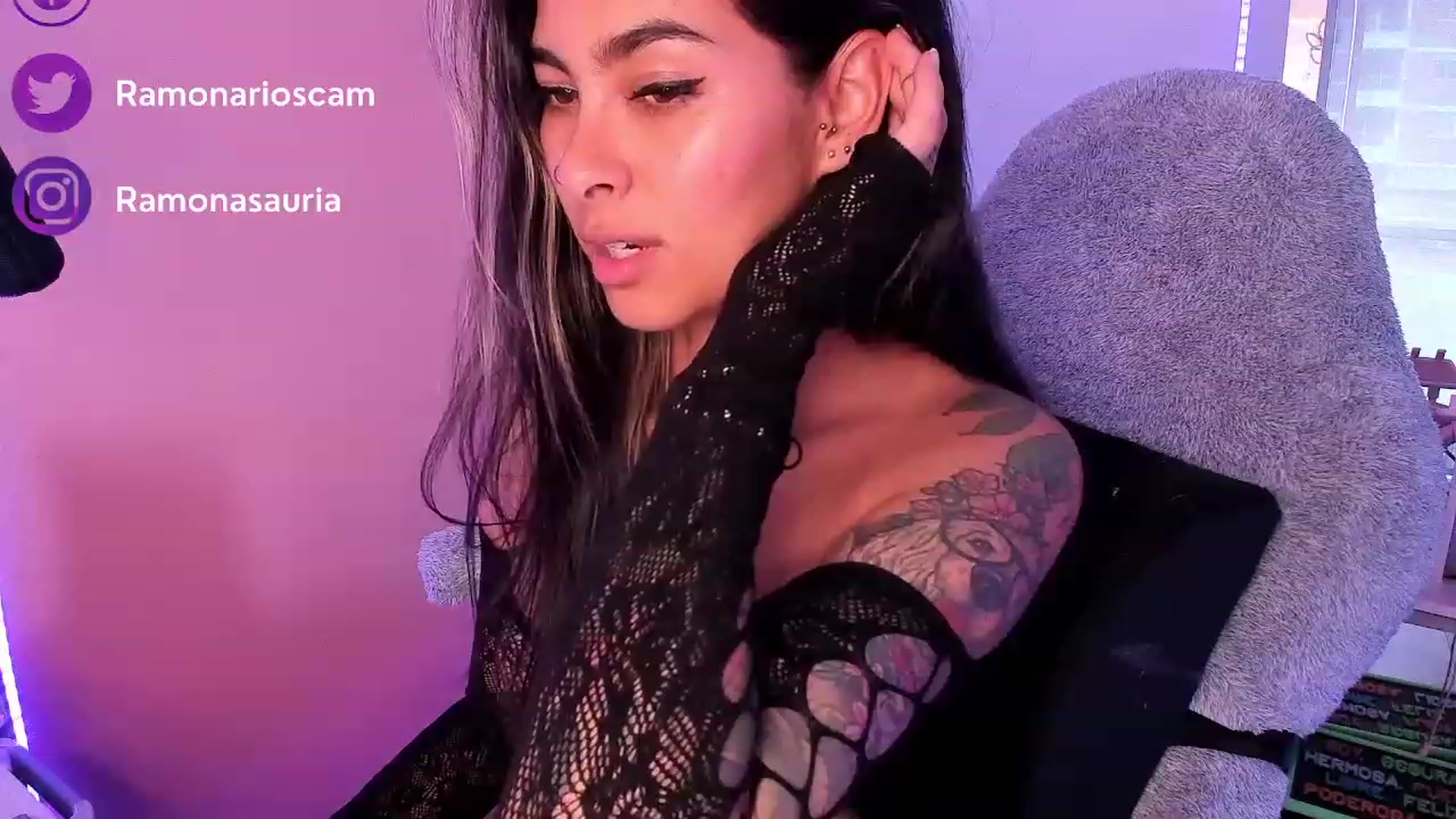 Gallery image thumbnail from Ramonarios's myfreecams stream on, 07/18/2023, 20:26 image 20 of 20