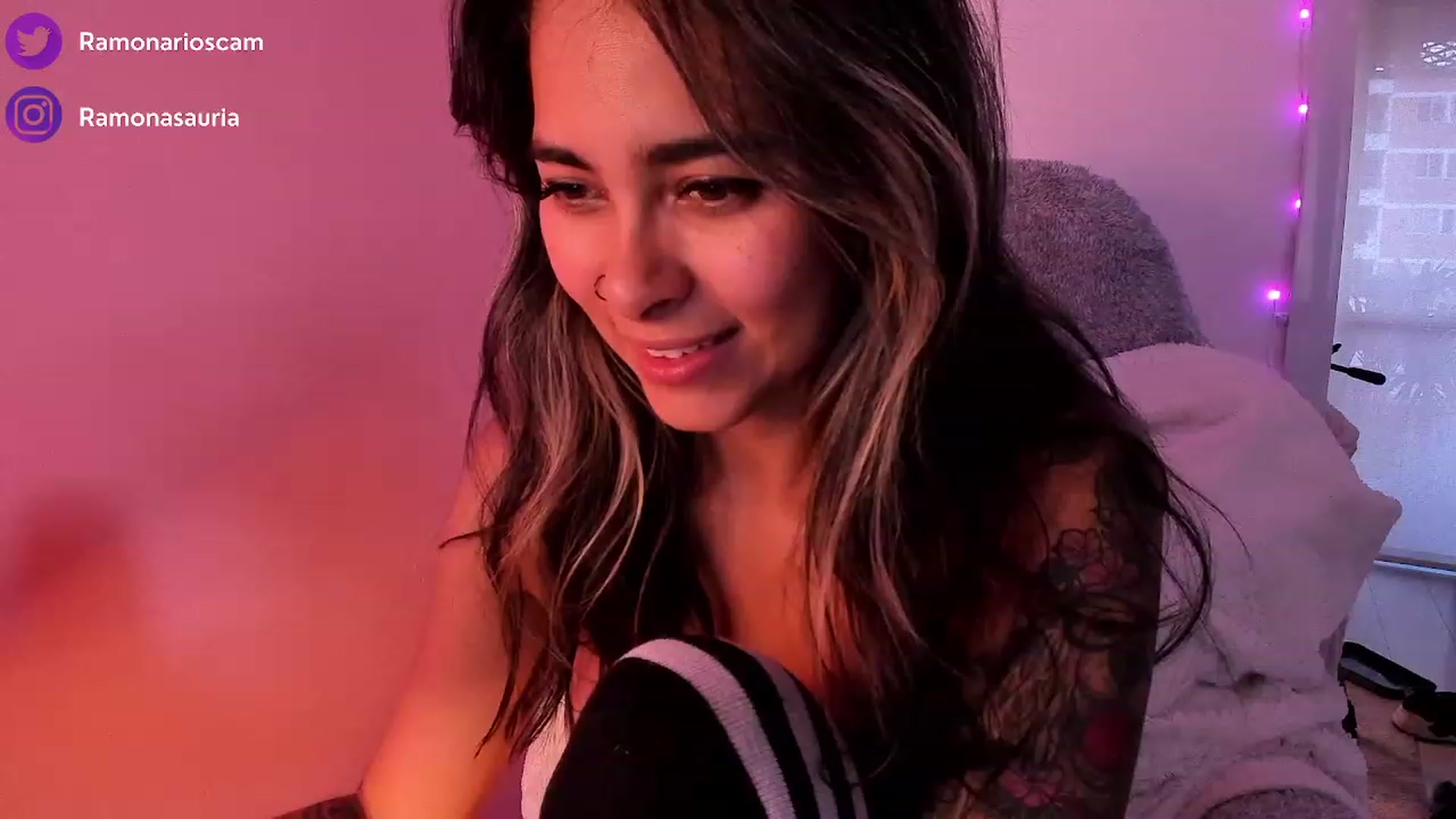 Gallery image thumbnail from Ramonarios's myfreecams stream on, 07/28/2023, 22:19 image 19 of 20