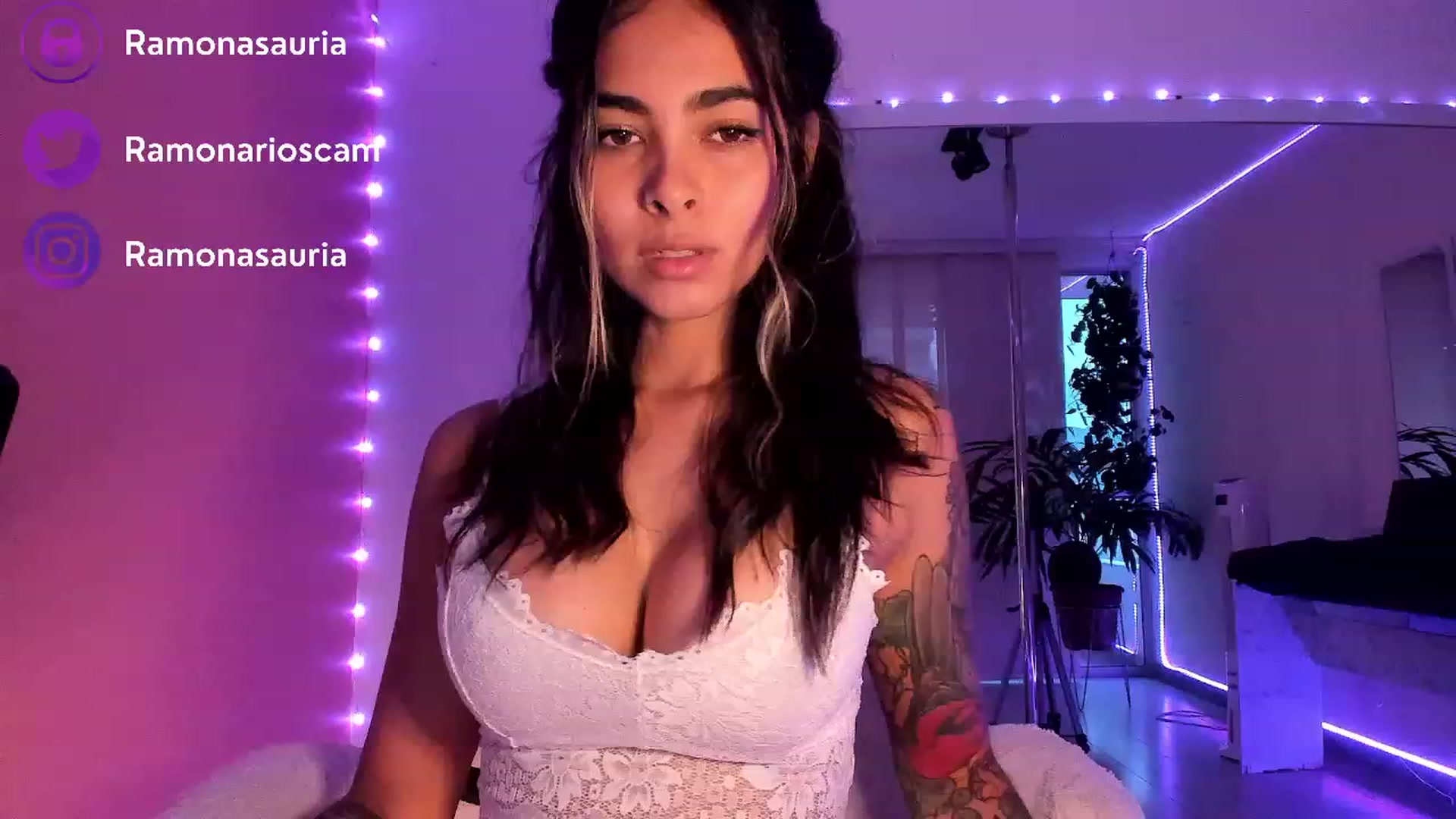 Gallery image thumbnail from Ramonarios's myfreecams stream on, 09/23/2023, 22:49 image 19 of 20