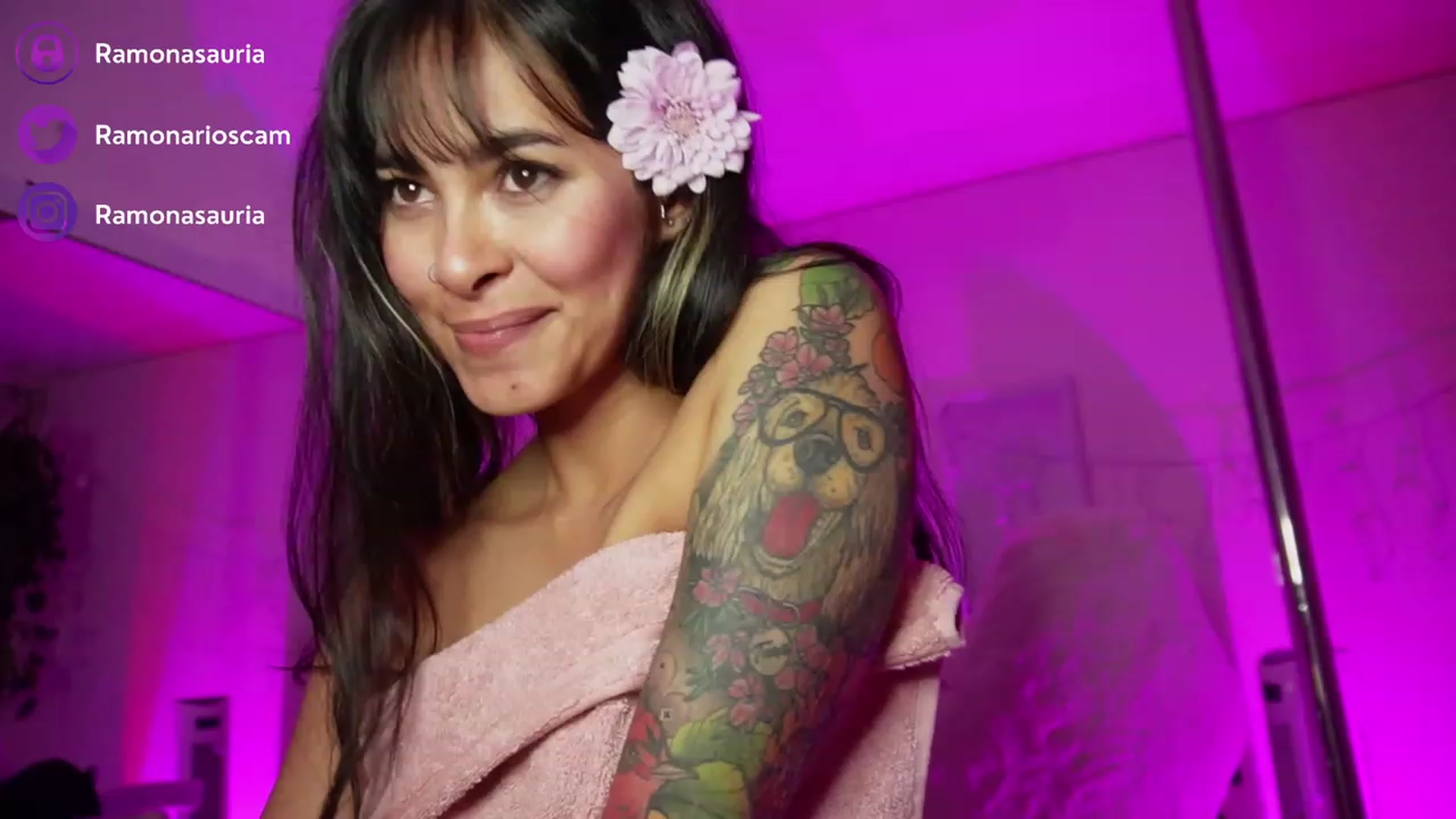 Gallery image thumbnail from Ramonarios's myfreecams stream on, 11/22/2023, 23:41 image 5 of 20