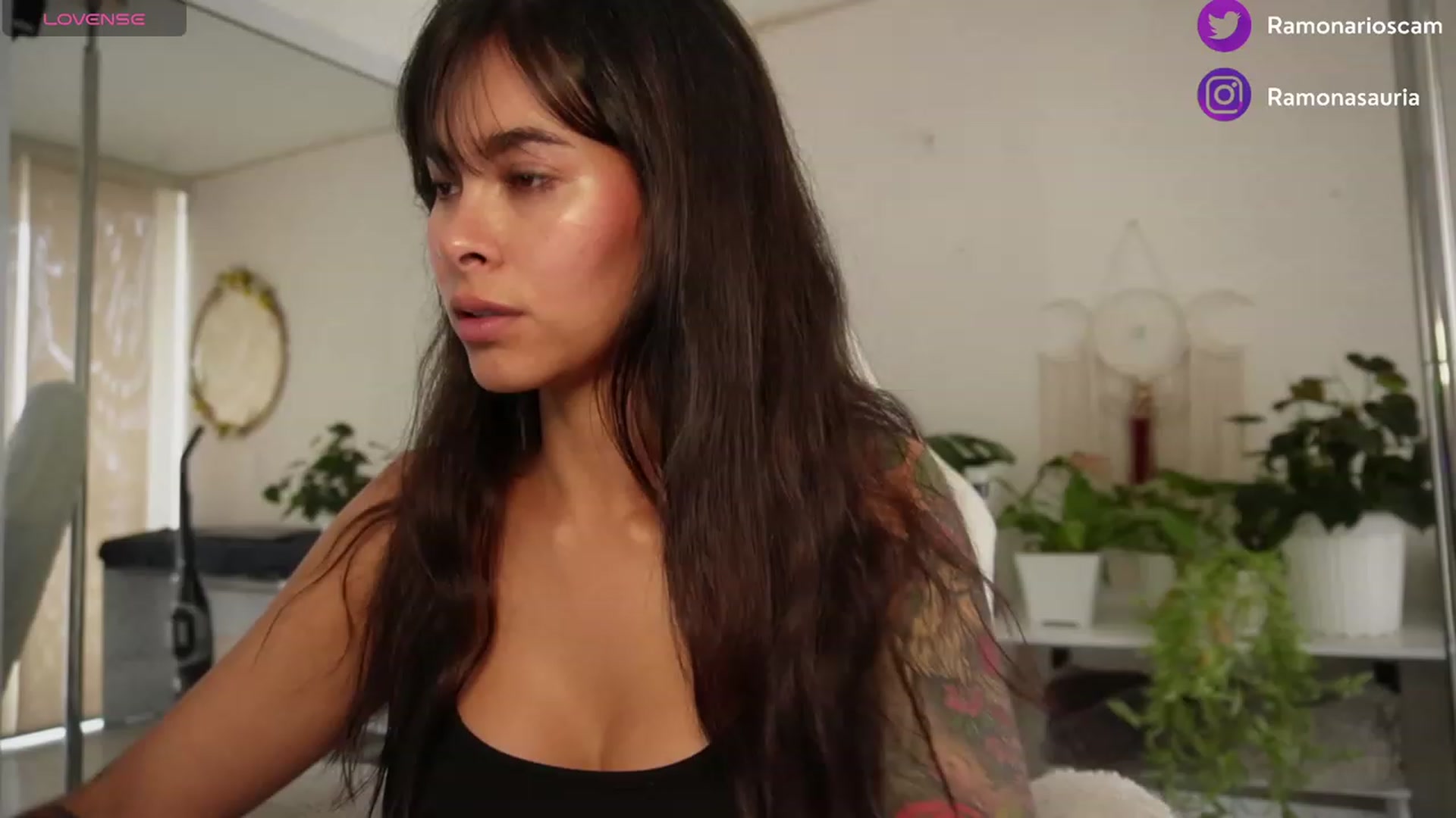 Gallery image thumbnail from Ramonarios's myfreecams stream on, 12/14/2023, 18:53 image 19 of 20