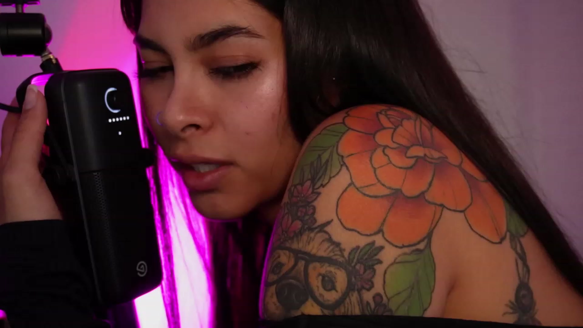 Gallery image thumbnail from Ramonarios's myfreecams stream on, 01/17/2024, 16:49 image 15 of 20