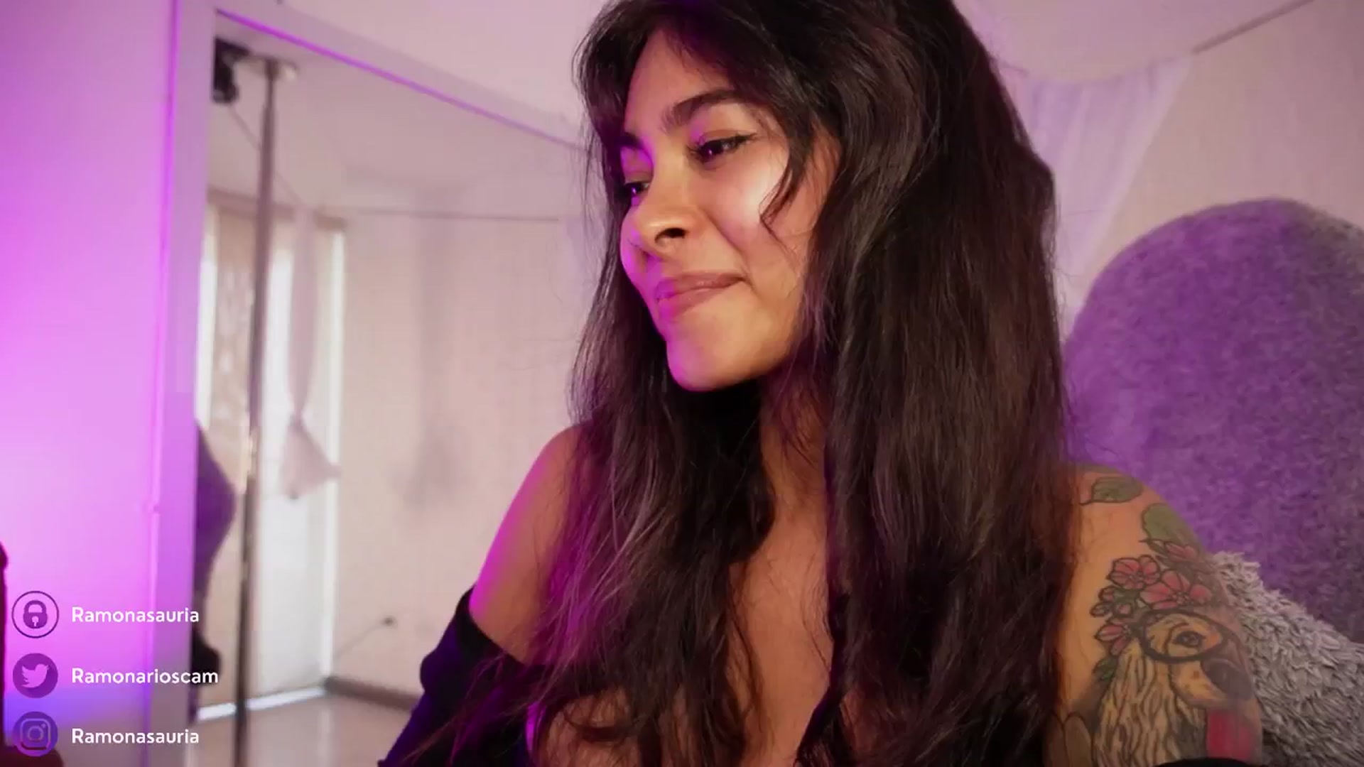 Gallery image thumbnail from Ramonarios's myfreecams stream on, 02/24/2024, 17:09 image 10 of 20