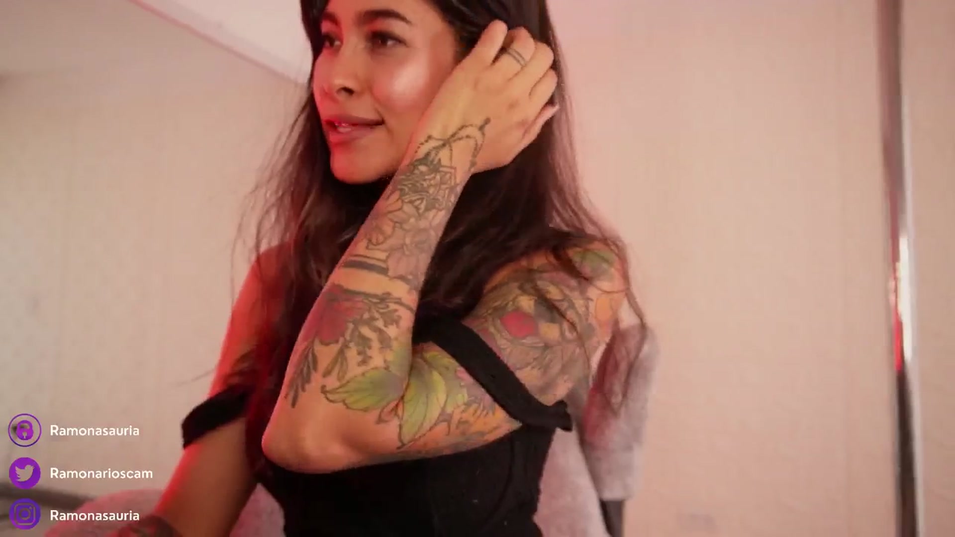 Gallery image thumbnail from Ramonarios's myfreecams stream on, 02/29/2024, 19:39 image 9 of 20