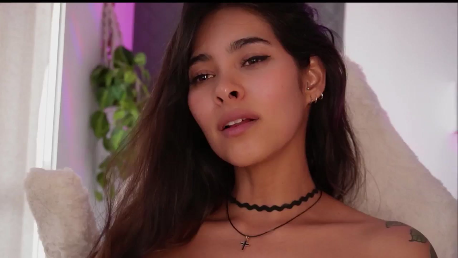 Gallery image thumbnail from Ramonarios's myfreecams stream on, 04/16/2024, 19:32 image 20 of 20