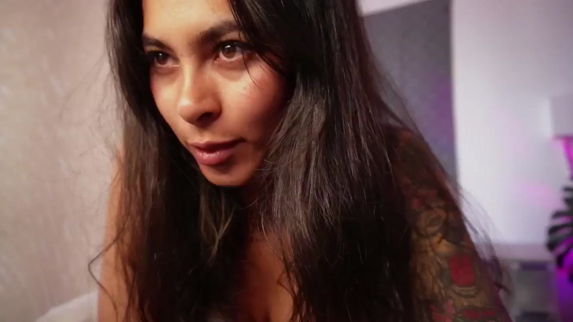Gallery image thumbnail from Ramonarios's myfreecams stream on, 04/24/2024, 19:10 image 1 of 20