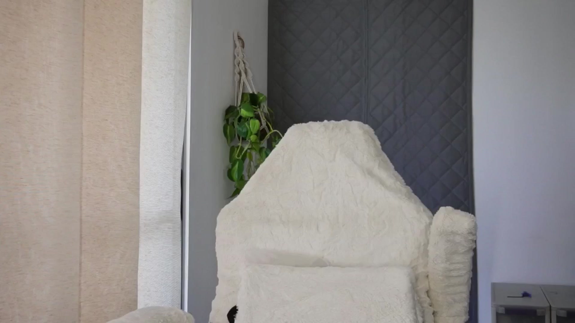 Gallery image thumbnail from Ramonarios's myfreecams stream on, 06/01/2024, 19:48 image 1 of 20