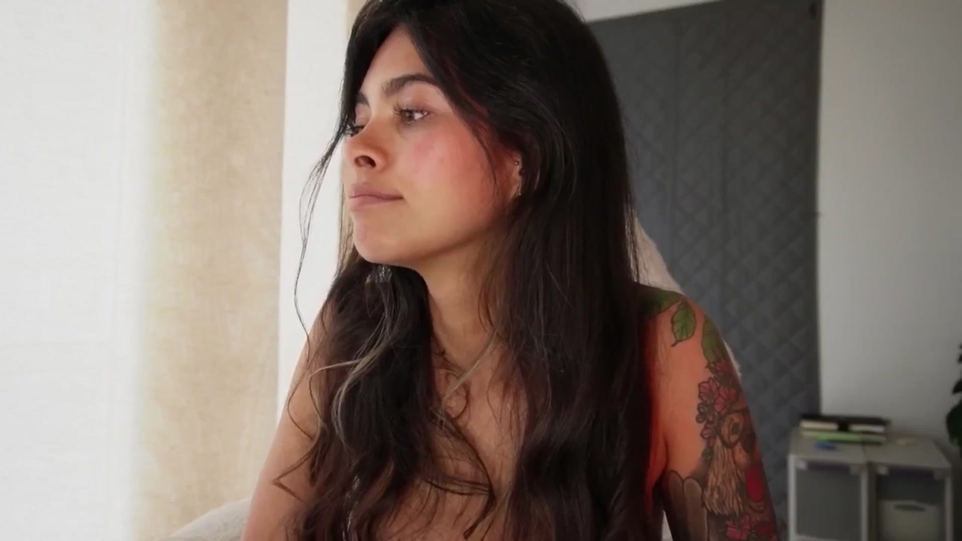 Gallery image thumbnail from Ramonarios's myfreecams stream on, 06/13/2024, 19:03 image 7 of 20