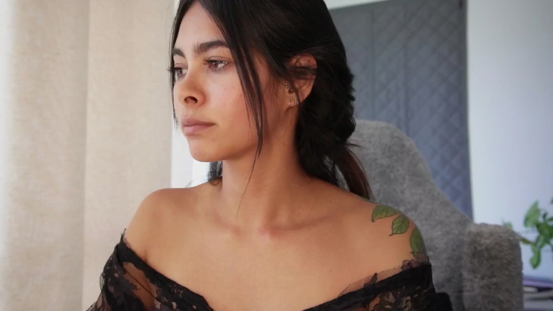 Gallery image thumbnail from Ramonarios's myfreecams stream on, 08/02/2024, 18:40 image 11 of 20