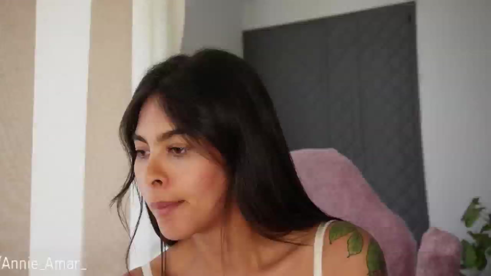 Gallery image thumbnail from Ramonarios's myfreecams stream on, 09/09/2024, 18:43 image 1 of 20