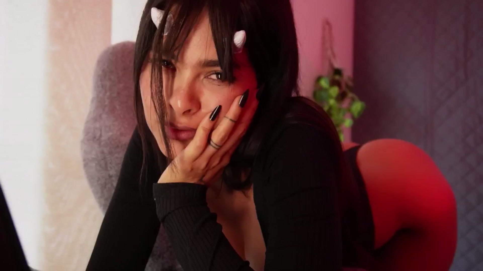 Gallery image thumbnail from Ramonarios's myfreecams stream on, 10/07/2024, 20:13 image 12 of 20