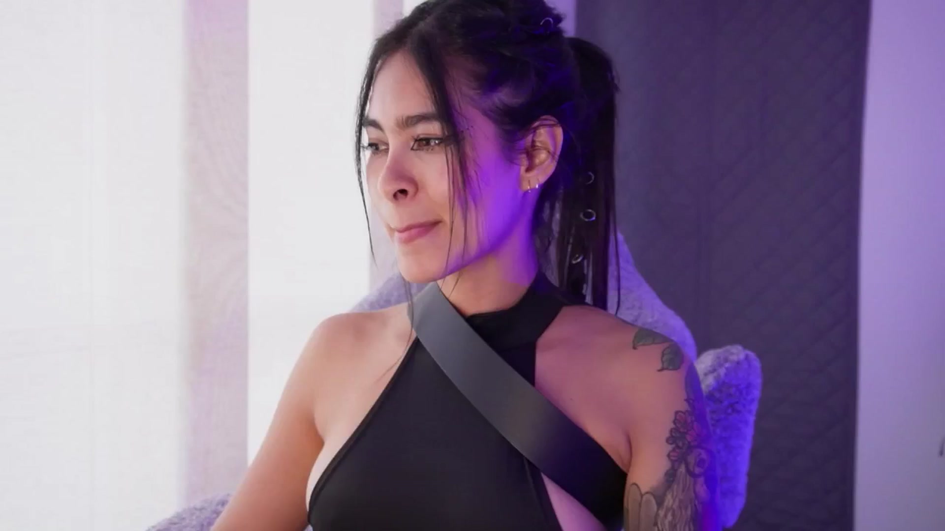 Gallery image thumbnail from Ramonarios's myfreecams stream on, 10/11/2024, 18:57 image 20 of 20