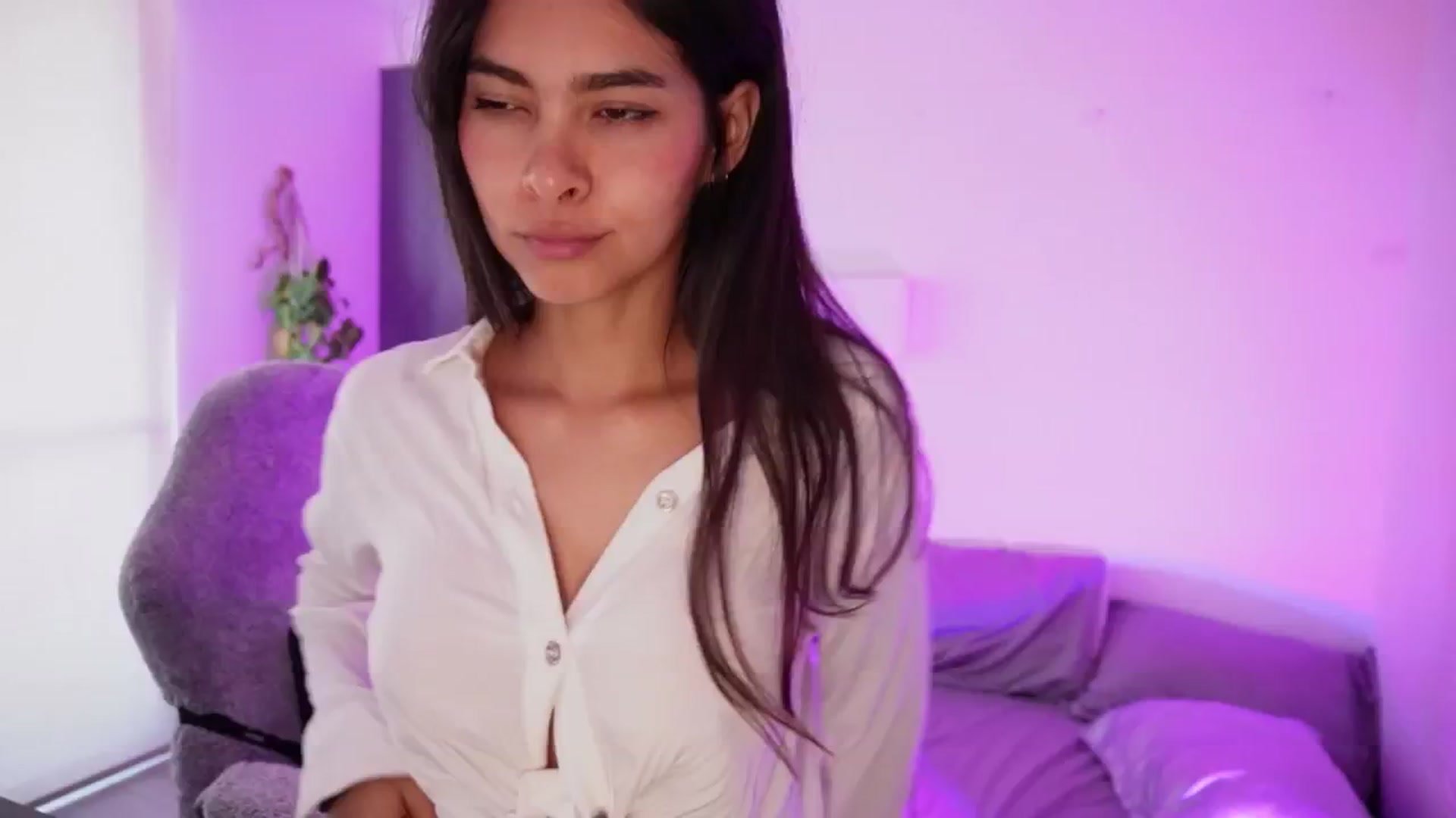 Gallery image thumbnail from Ramonarios's myfreecams stream on, 10/25/2024, 19:22 image 20 of 20