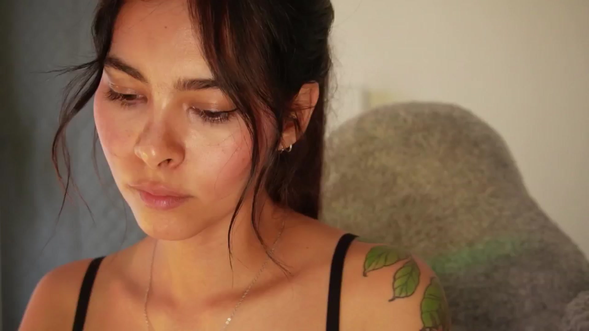 Gallery image thumbnail from Ramonarios's myfreecams stream on, 10/28/2024, 15:42 image 3 of 20