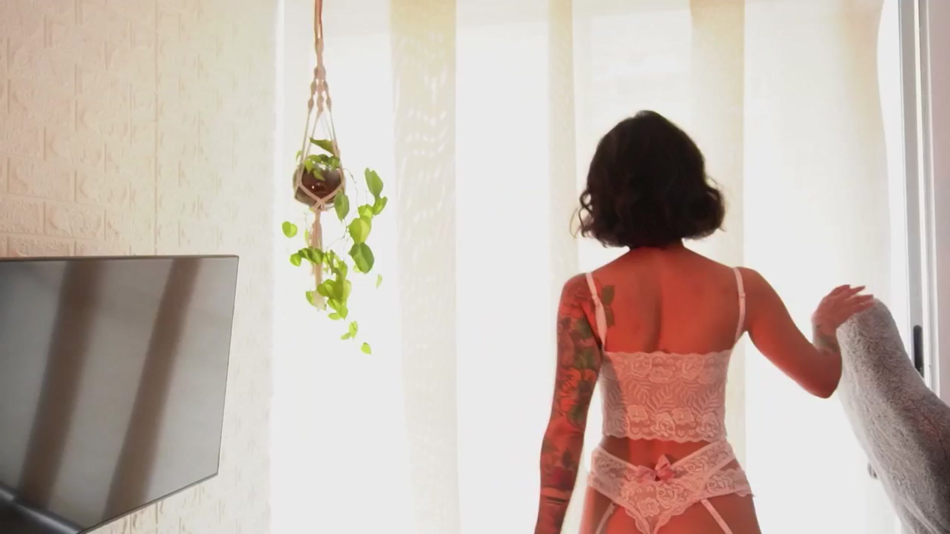 Gallery image thumbnail from Ramonarios's myfreecams stream on, 06/06/2025, 17:52 image 9 of 20