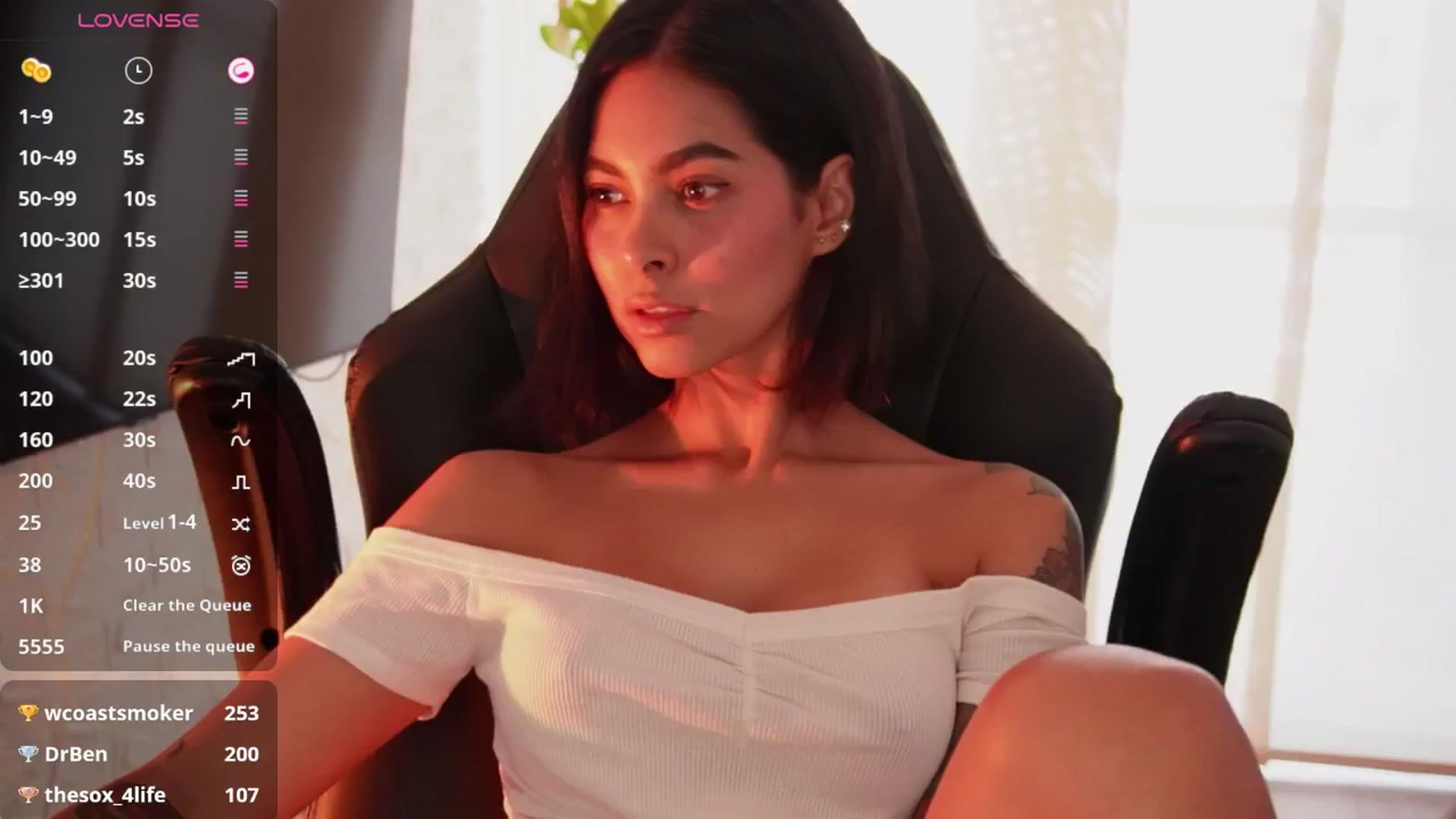 Gallery image thumbnail from Ramonarios's myfreecams stream on, 06/18/2025, 21:04 image 11 of 20