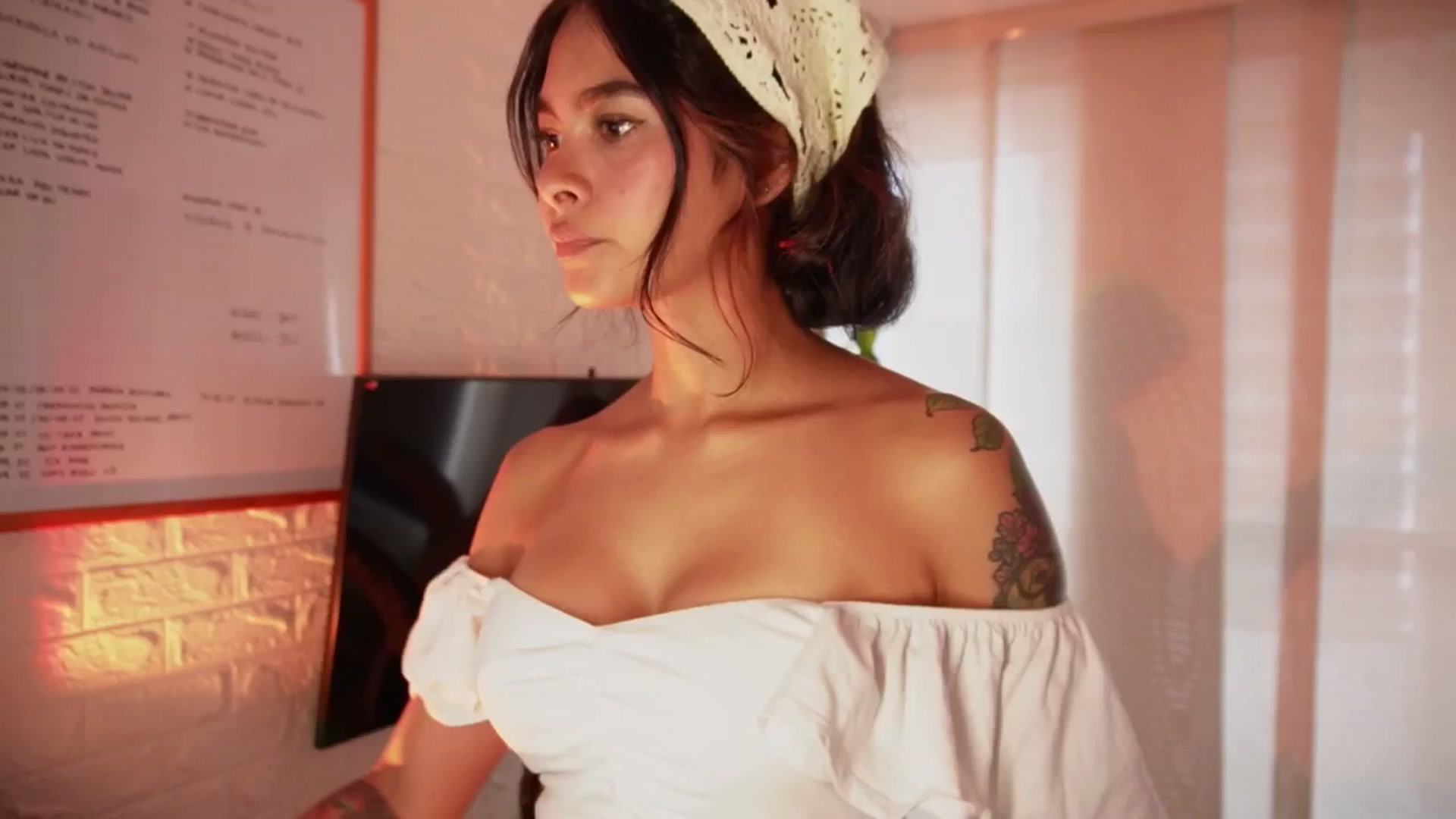 Gallery image thumbnail from Ramonarios's myfreecams stream on, 07/25/2025, 20:33 image 8 of 20