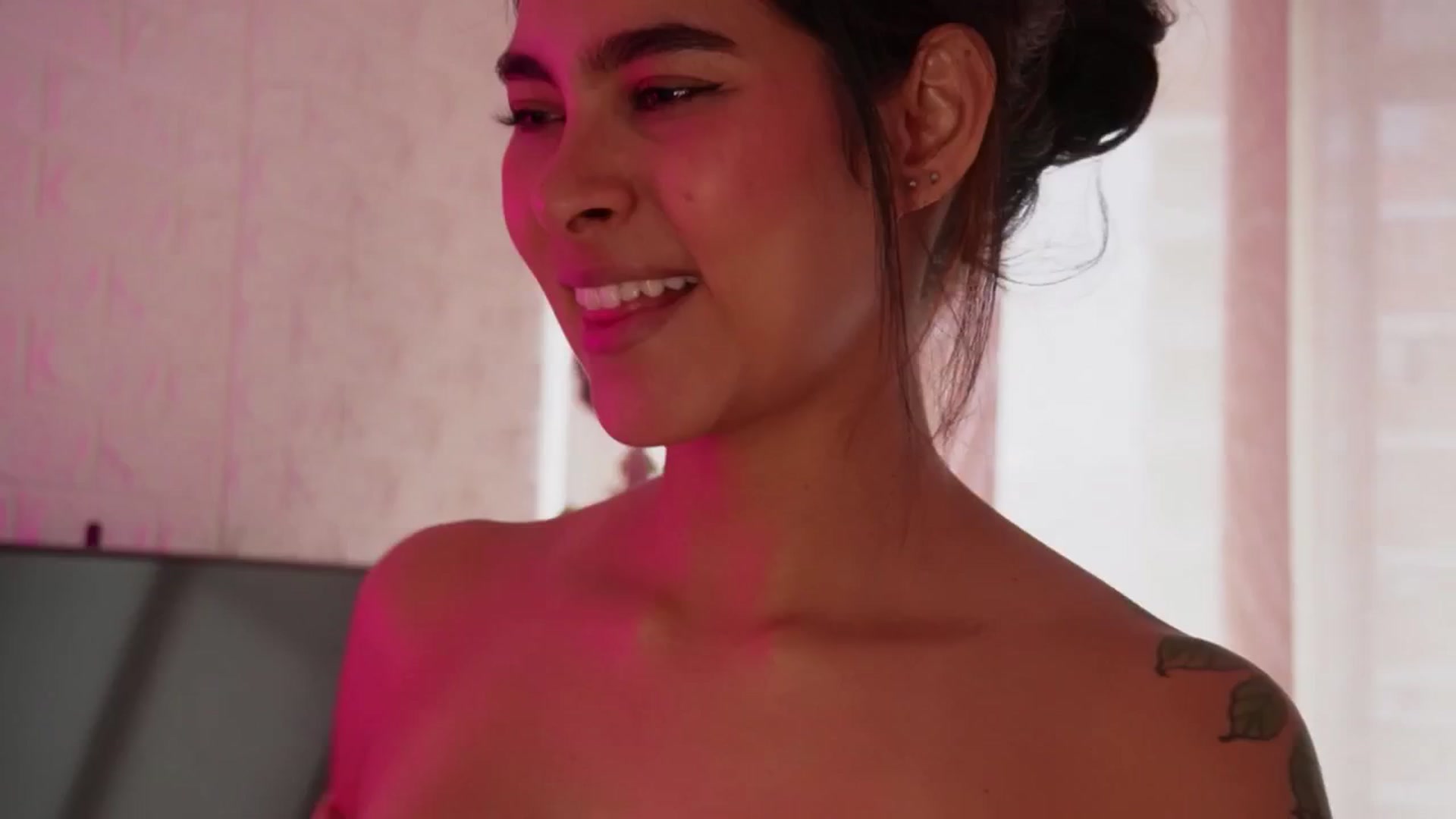Gallery image thumbnail from Ramonarios's myfreecams stream on, 08/06/2025, 18:23 image 2 of 20