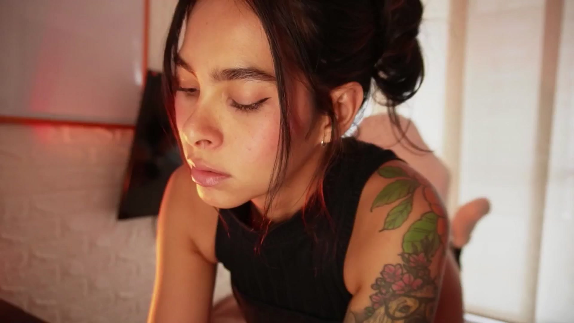 Gallery image thumbnail from Ramonarios's myfreecams stream on, 08/12/2025, 19:37 image 1 of 20