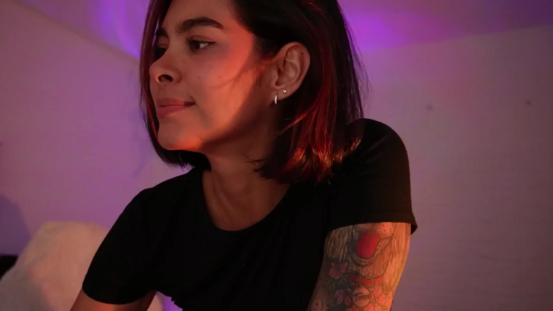Gallery image thumbnail from Ramonarios's myfreecams stream on, 09/08/2025, 18:46 image 16 of 20