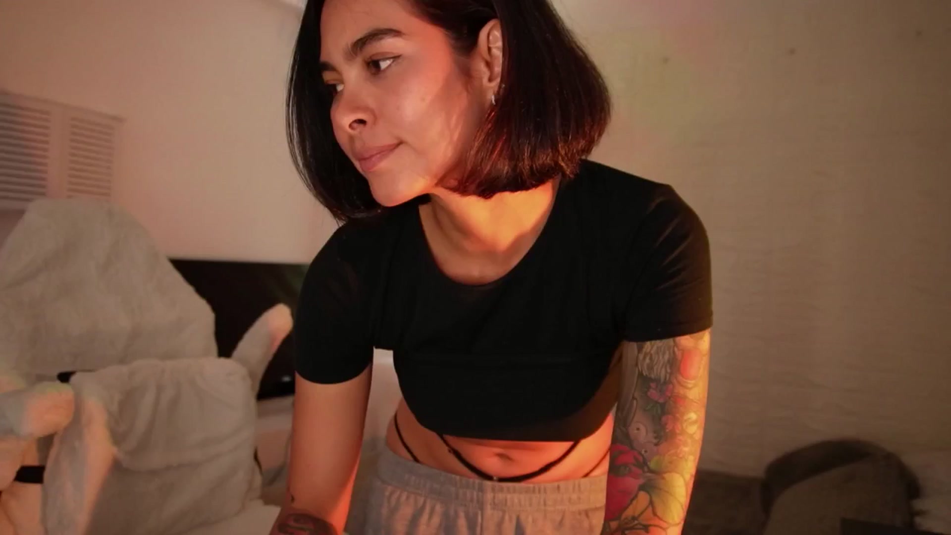 Gallery image thumbnail from Ramonarios's myfreecams stream on, 09/08/2025, 19:35 image 19 of 20
