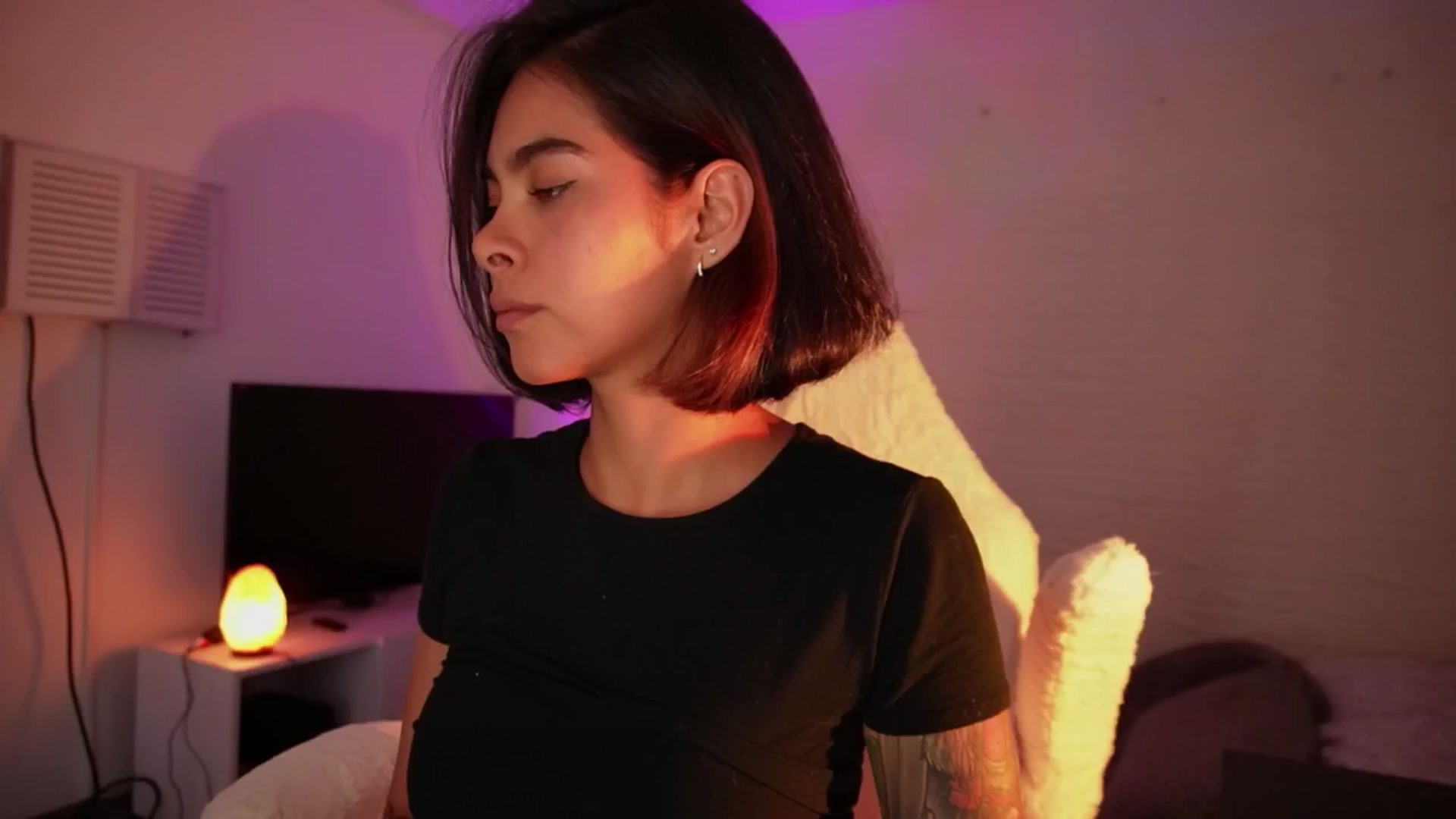 Gallery image thumbnail from Ramonarios's myfreecams stream on, 09/08/2025, 20:07 image 9 of 20