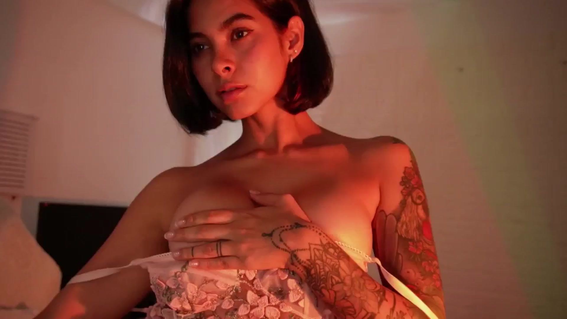 Gallery image thumbnail from Ramonarios's myfreecams stream on, 09/12/2025, 16:02 image 16 of 20