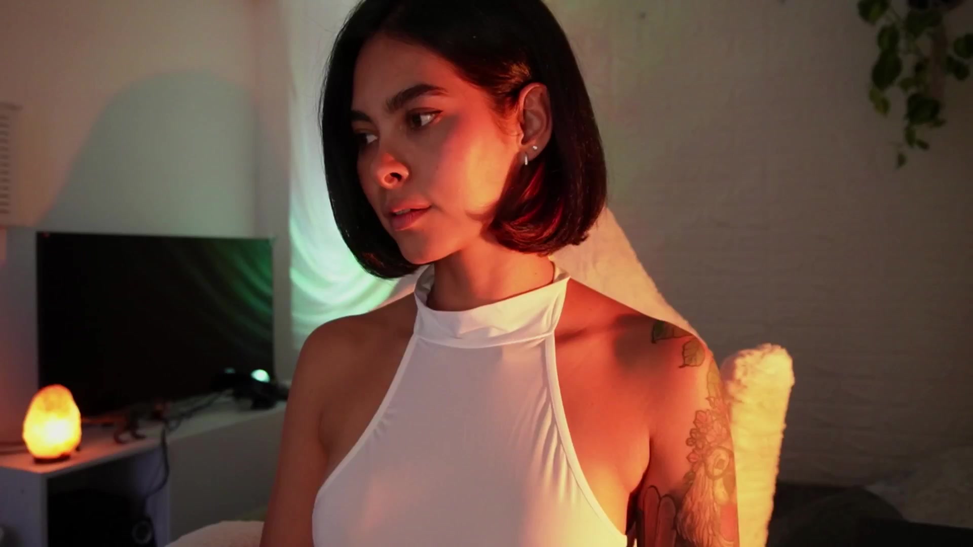 Gallery image thumbnail from Ramonarios's myfreecams stream on, 09/15/2025, 19:29 image 16 of 20