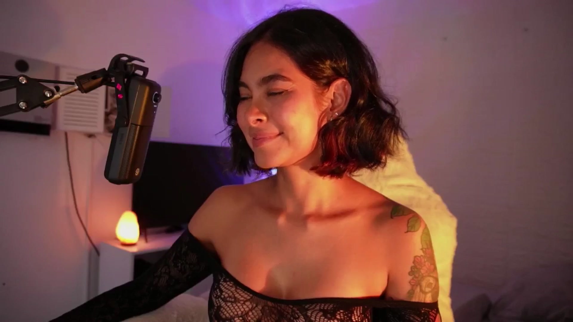 Gallery image thumbnail from Ramonarios's myfreecams stream on, 10/08/2025, 19:29 image 7 of 20