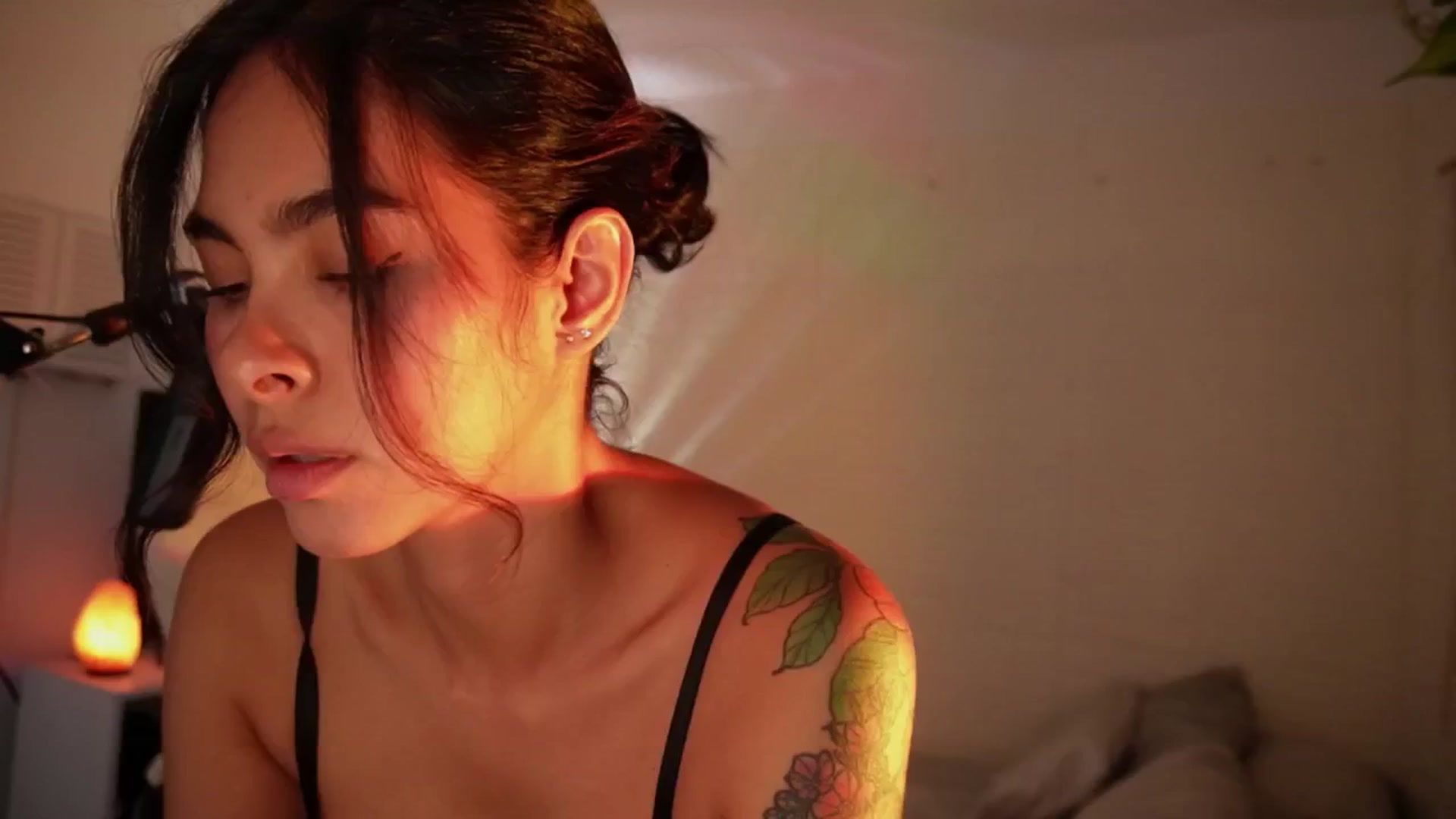 Gallery image thumbnail from Ramonarios's myfreecams stream on, 10/09/2025, 18:42 image 10 of 20