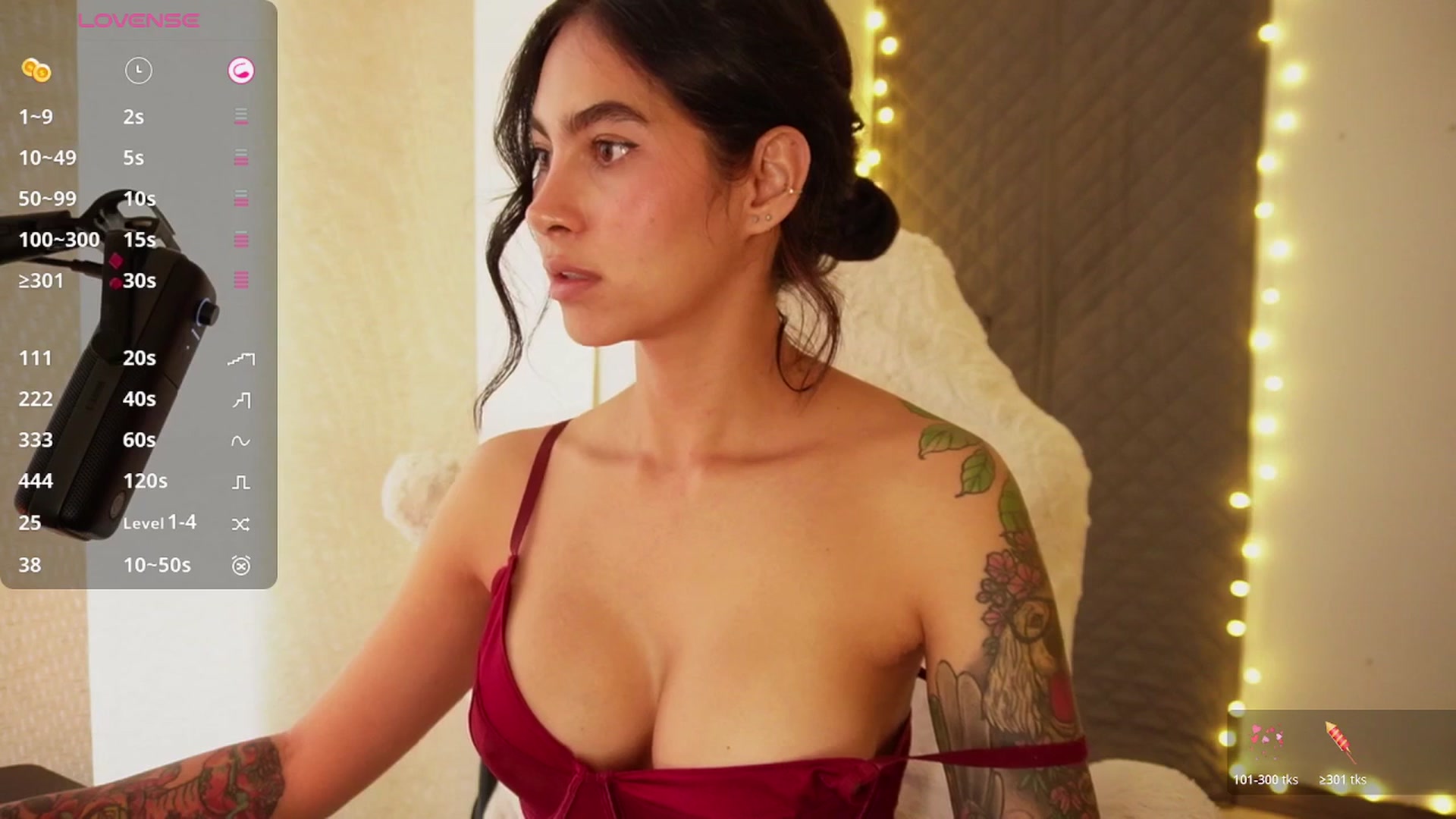 Gallery image thumbnail from Ramonarios's myfreecams stream on, 01/28/2026, 22:19 image 14 of 20