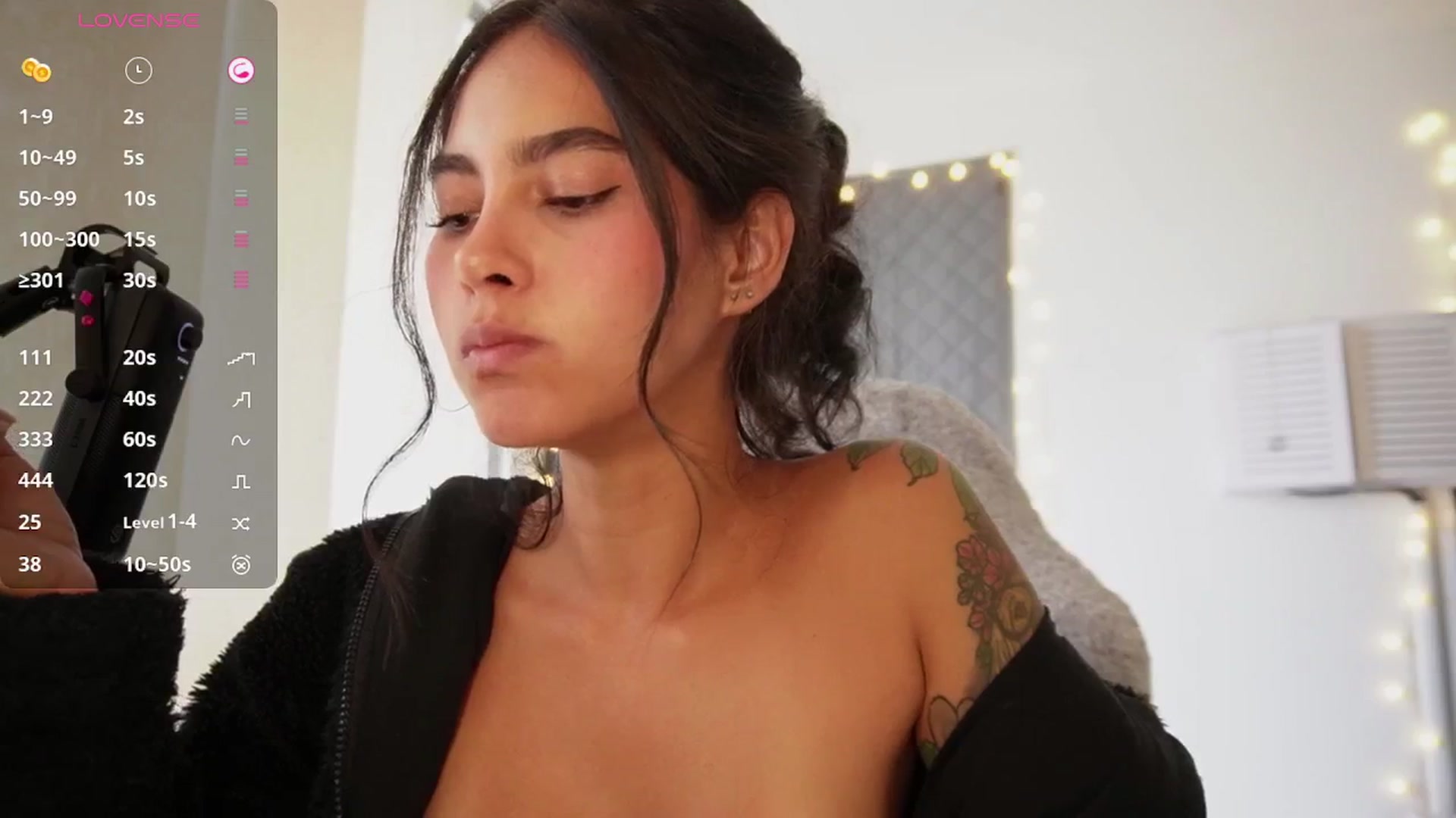 Gallery image thumbnail from Ramonarios's myfreecams stream on, 03/27/2026, 19:10 image 13 of 20