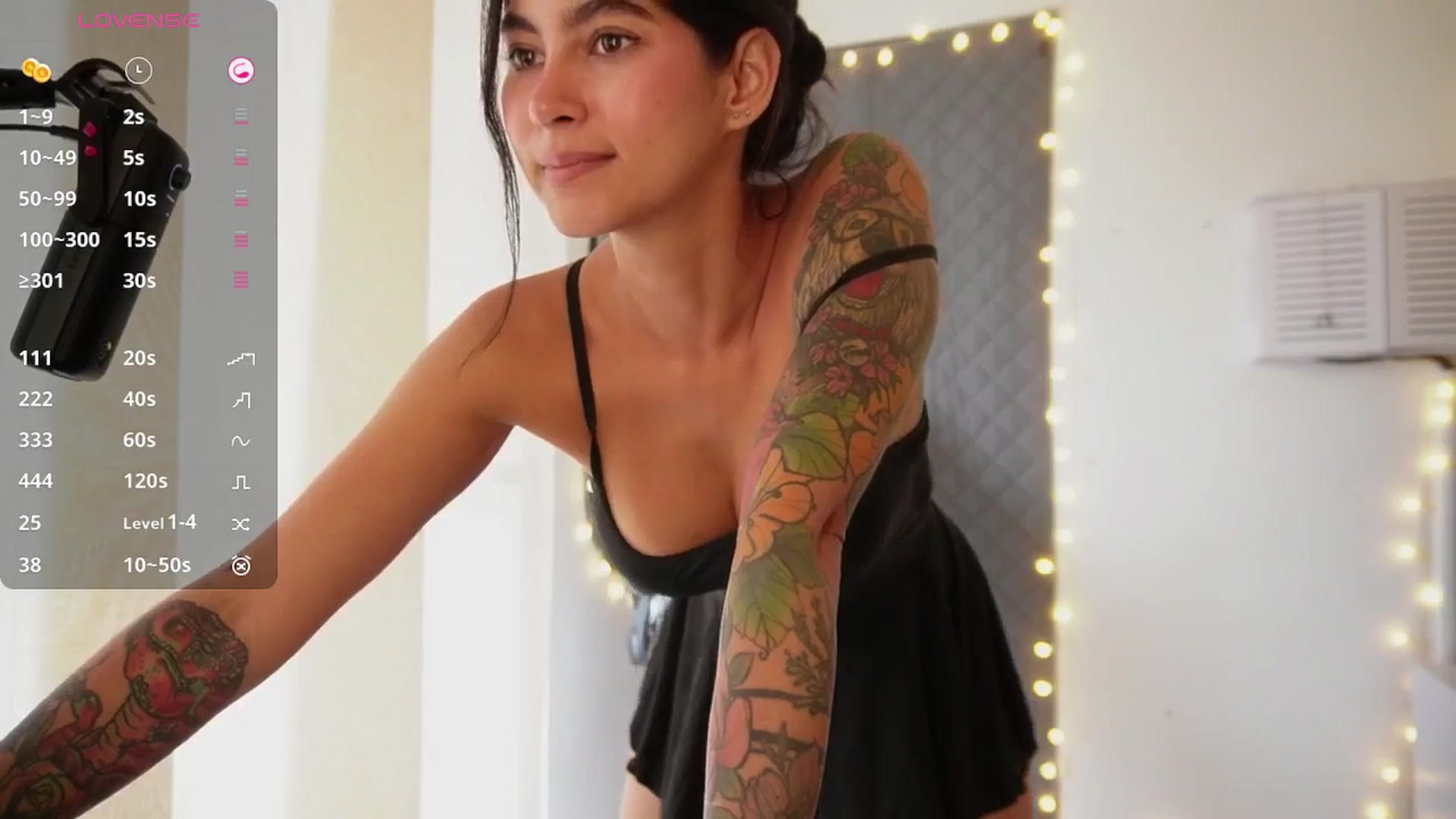 Gallery image thumbnail from Ramonarios's myfreecams stream on, 04/14/2026, 16:36 image 19 of 20