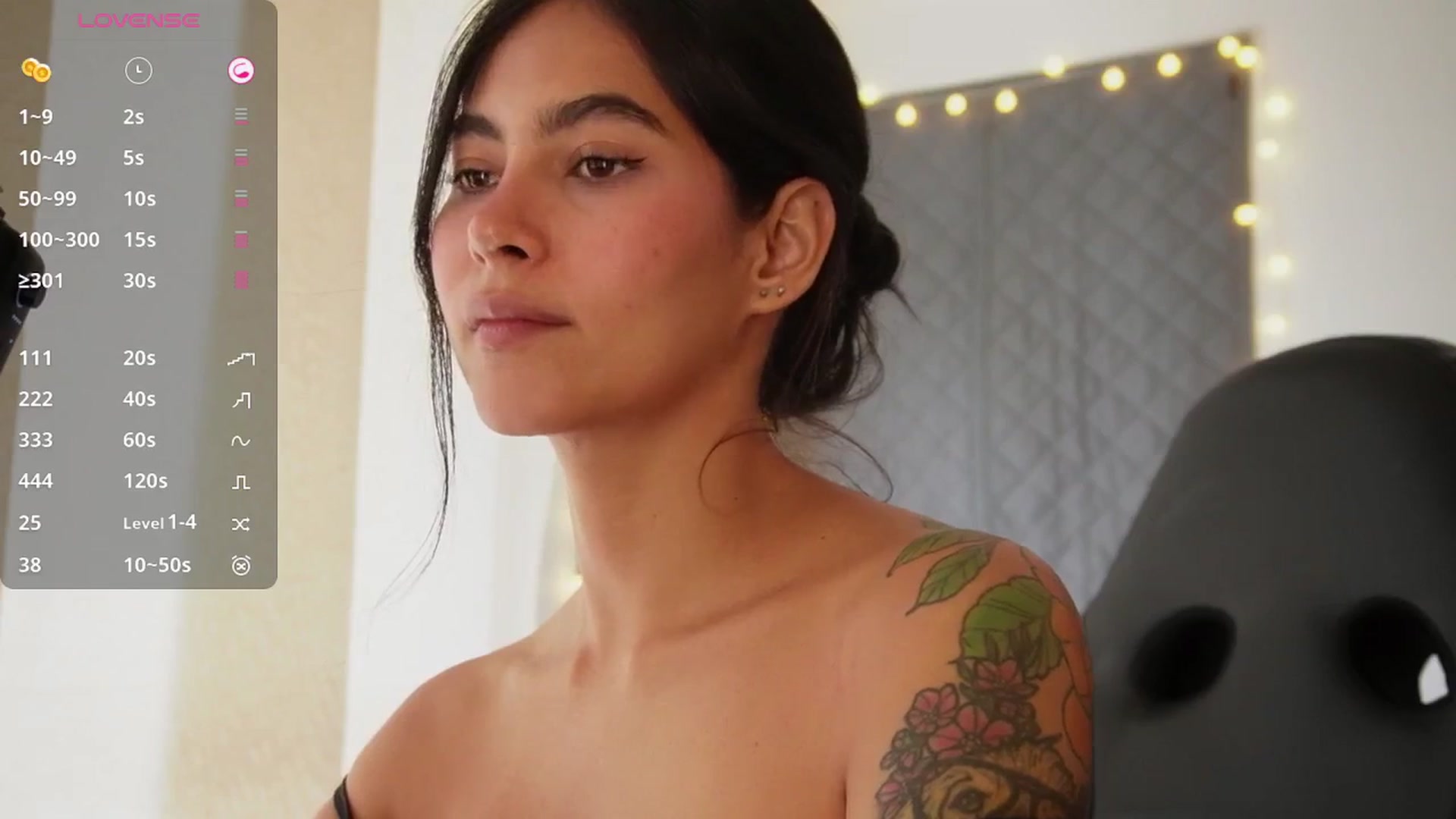 Gallery image thumbnail from Ramonarios's myfreecams stream on, 04/14/2026, 16:36 image 17 of 20