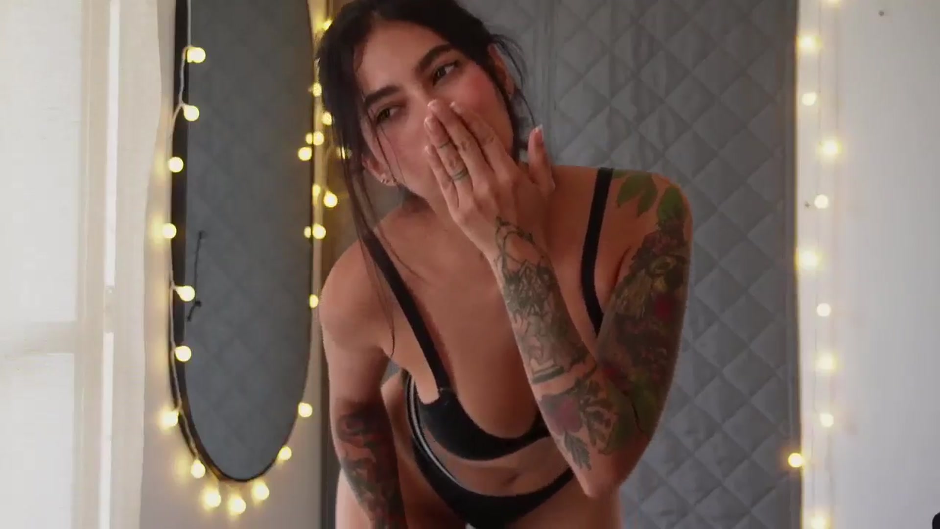Gallery image thumbnail from Ramonarios's myfreecams stream on, 04/27/2026, 19:06 image 18 of 20