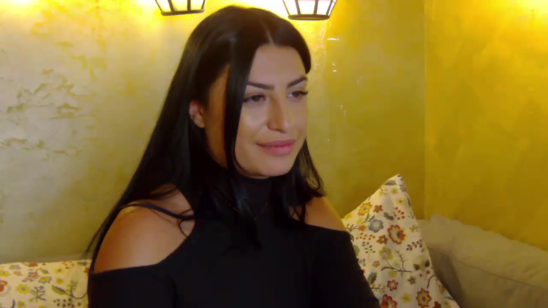 Gallery image thumbnail from Rapunz3l's myfreecams stream on, 10/20/2025, 02:20 image 8 of 20