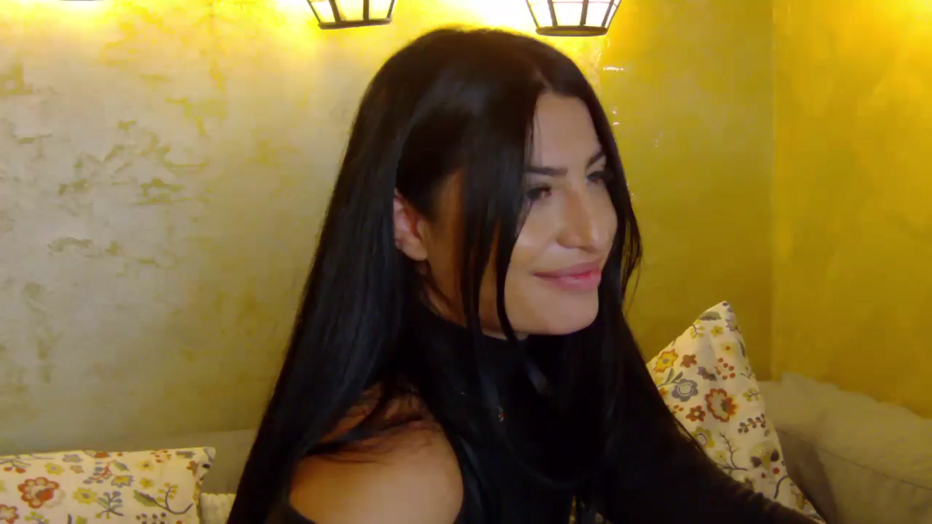 Gallery image thumbnail from Rapunz3l's myfreecams stream on, 10/20/2025, 02:20 image 19 of 20