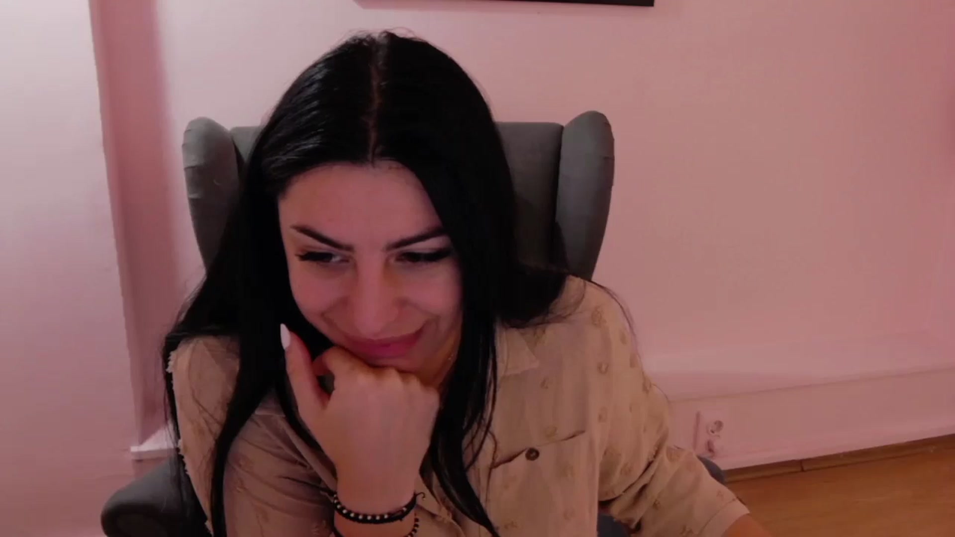 Gallery image thumbnail from Rapunz3l's myfreecams stream on, 11/13/2025, 04:08 image 10 of 20
