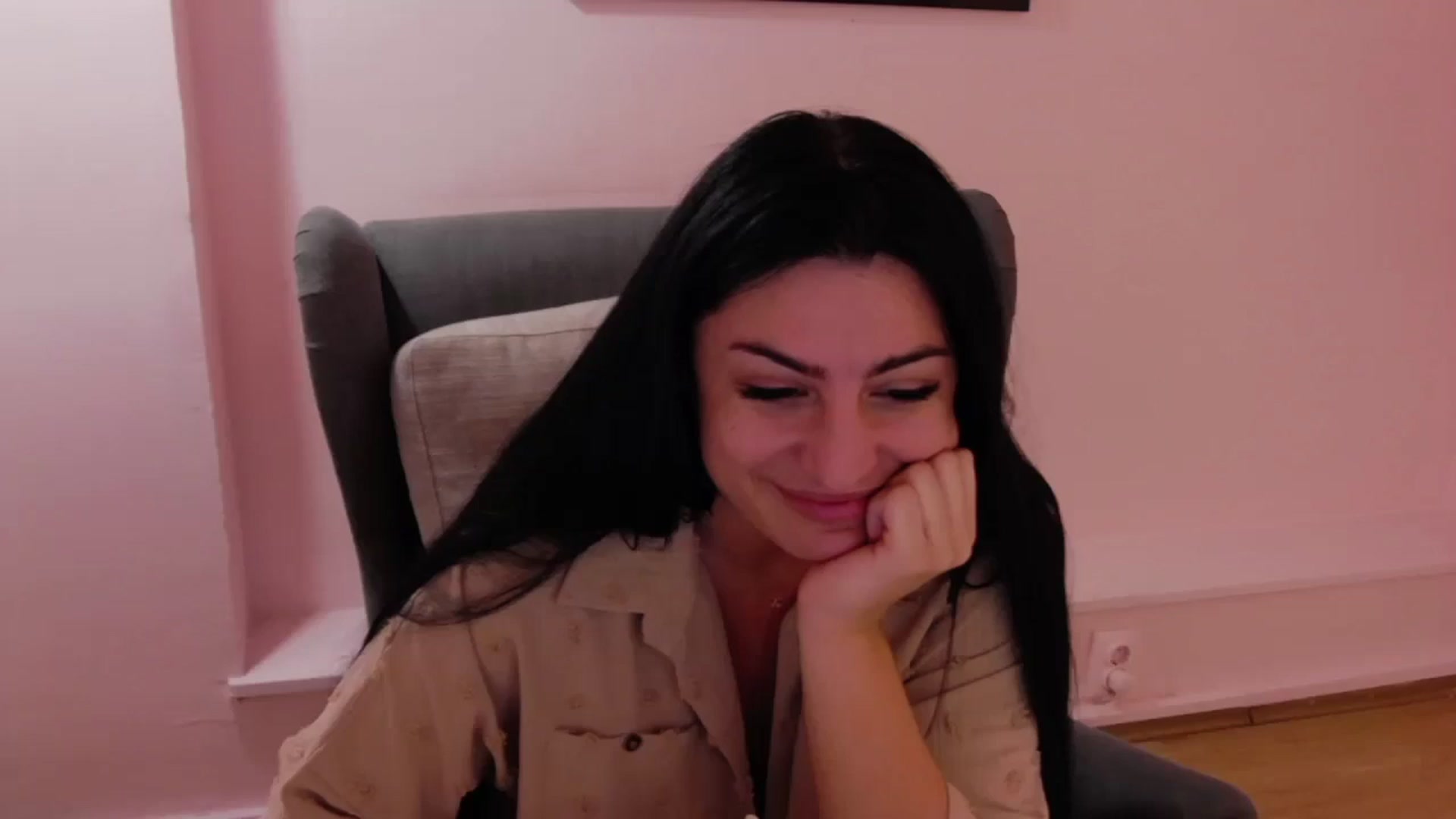 Gallery image thumbnail from Rapunz3l's myfreecams stream on, 11/13/2025, 04:08 image 1 of 20