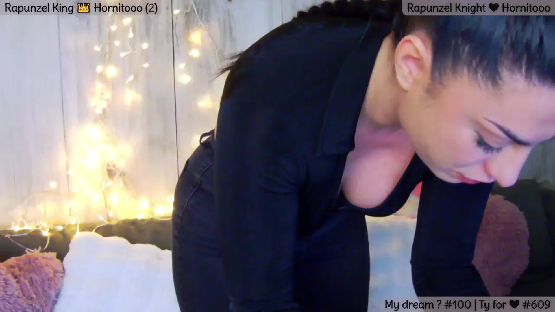 Gallery image thumbnail from Rapunz3l's myfreecams stream on, 01/28/2026, 02:28 image 4 of 20