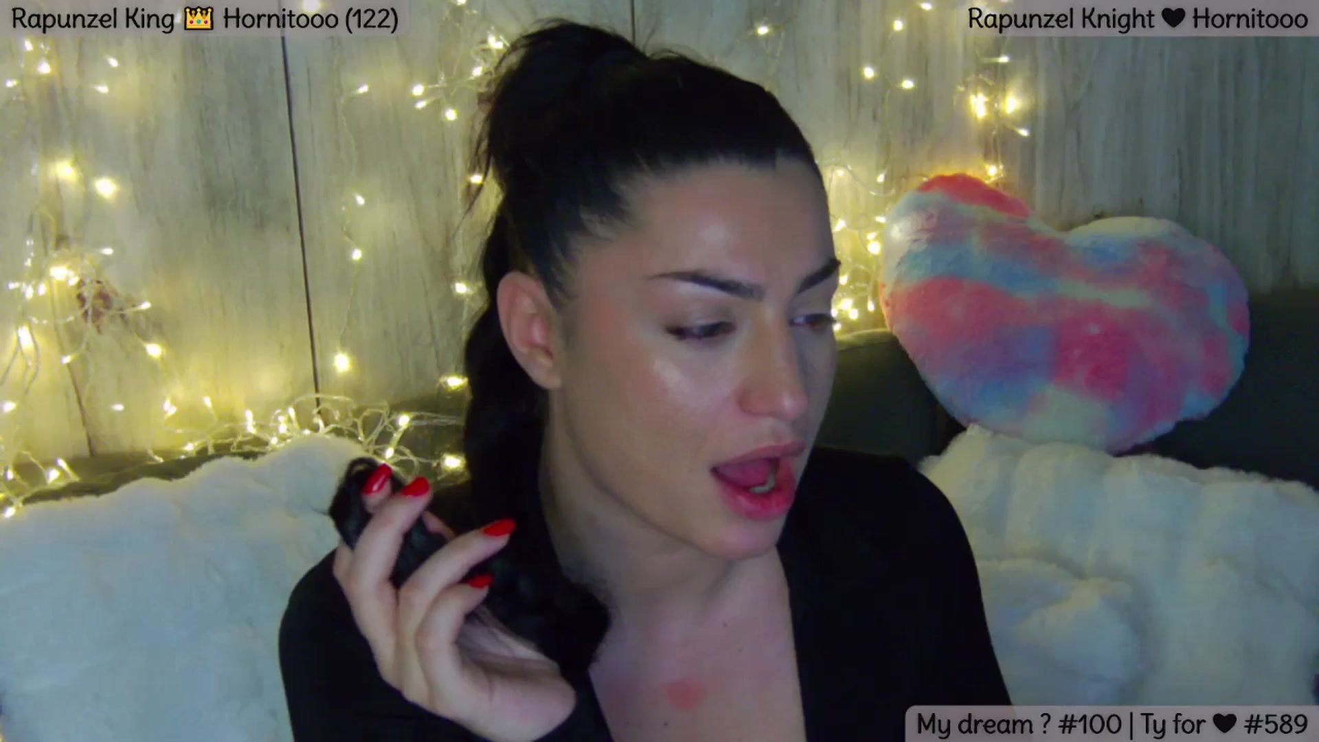 Gallery image thumbnail from Rapunz3l's myfreecams stream on, 01/28/2026, 04:14 image 8 of 20