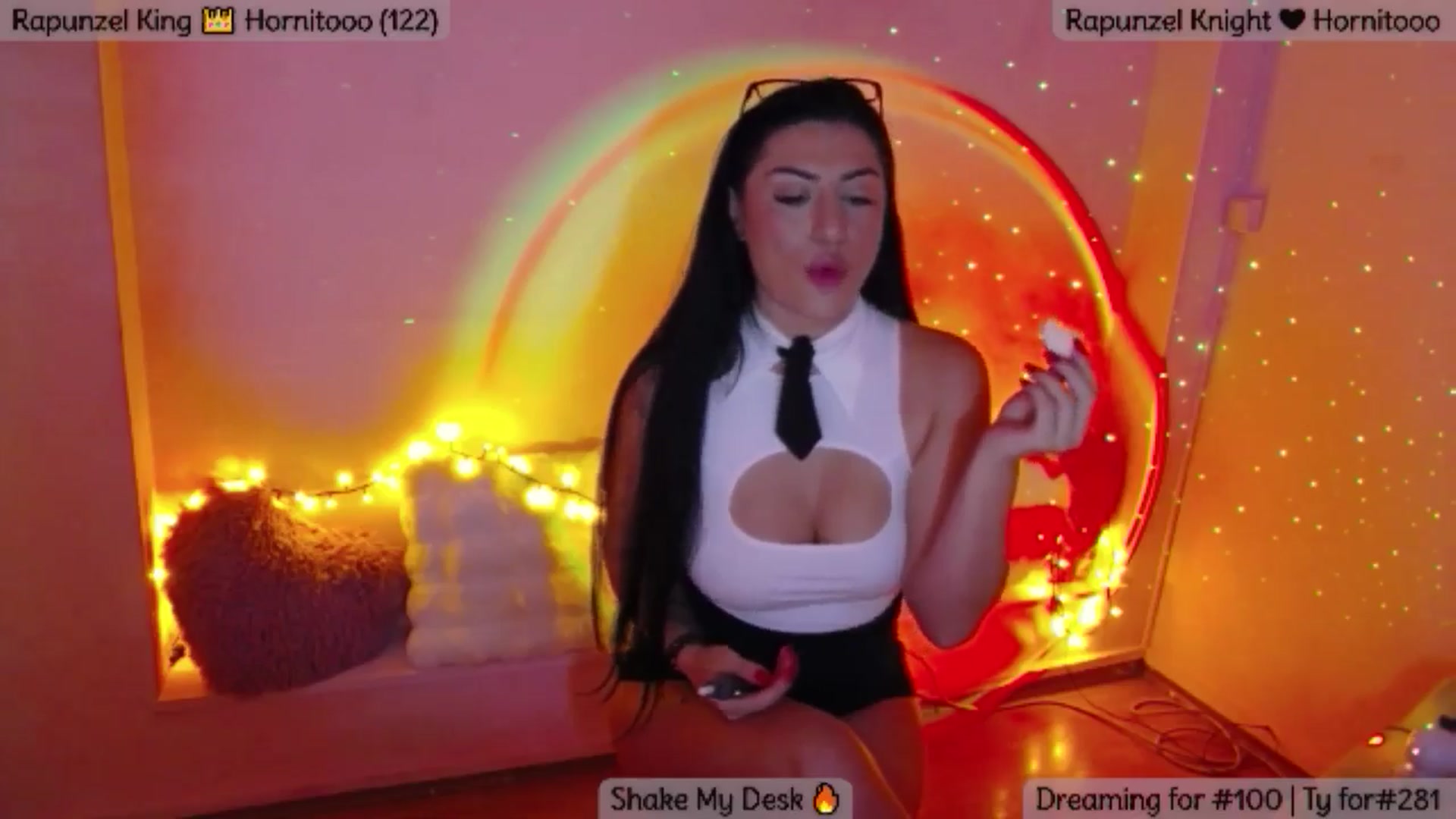 Gallery image thumbnail from Rapunz3l's myfreecams stream on, 01/31/2026, 24:01 image 8 of 20