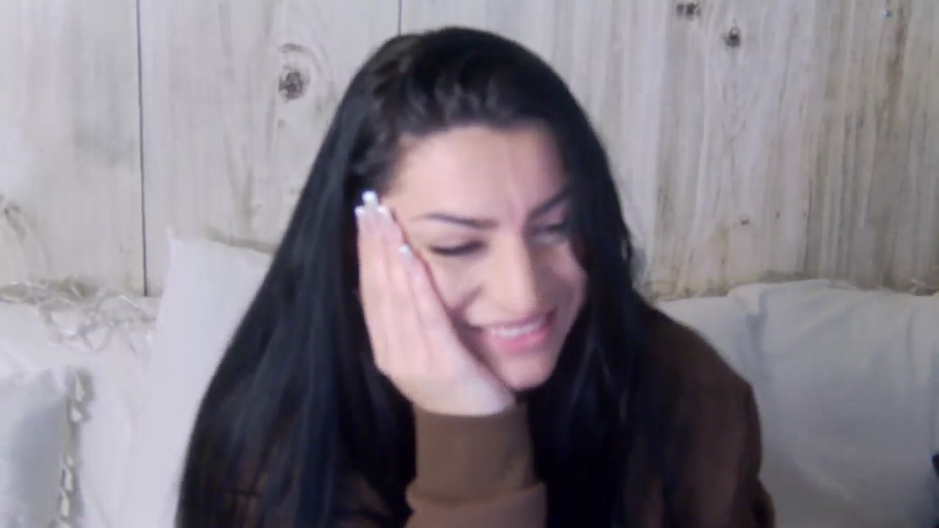 Gallery image thumbnail from Rapunz3l's myfreecams stream on, 02/04/2026, 22:47 image 17 of 20