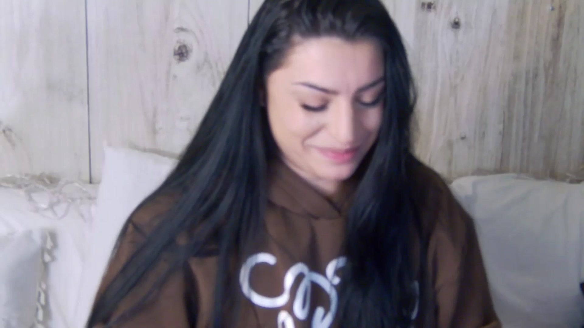 Gallery image thumbnail from Rapunz3l's myfreecams stream on, 02/04/2026, 22:47 image 16 of 20