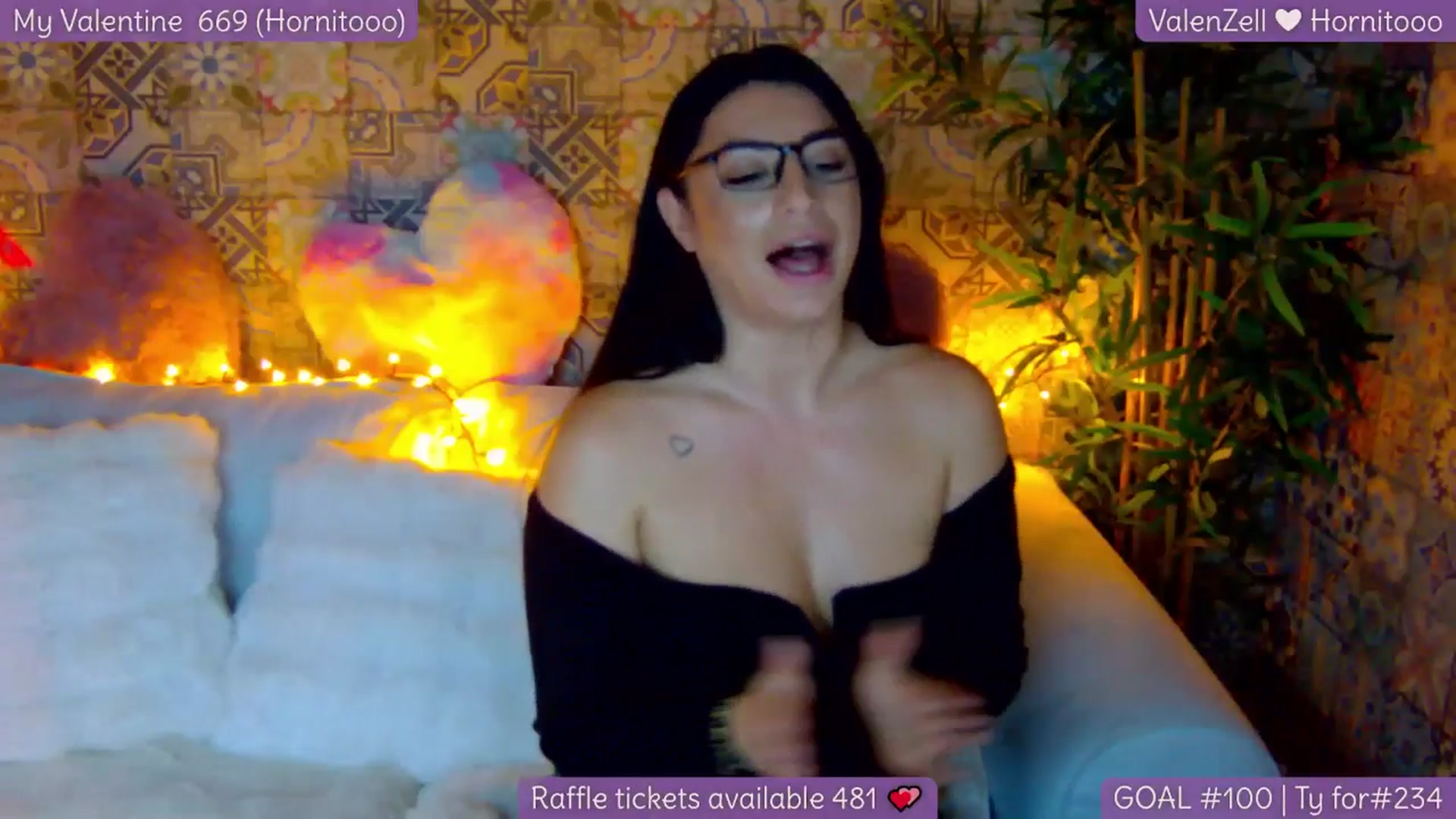 Gallery image thumbnail from Rapunz3l's myfreecams stream on, 02/11/2026, 22:13 image 5 of 20