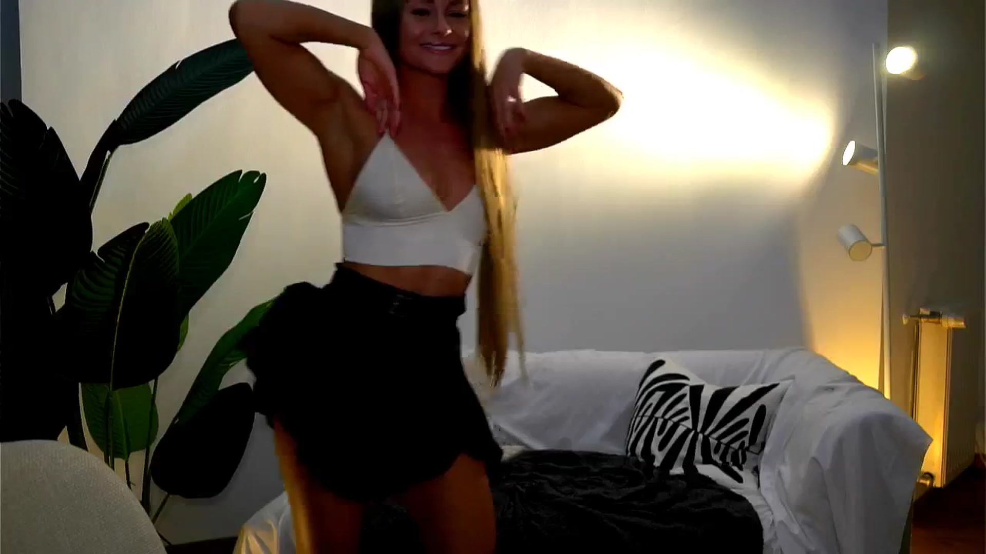 Gallery image thumbnail from Rapunzel_'s myfreecams stream on, 11/12/2024, 20:19 image 13 of 20