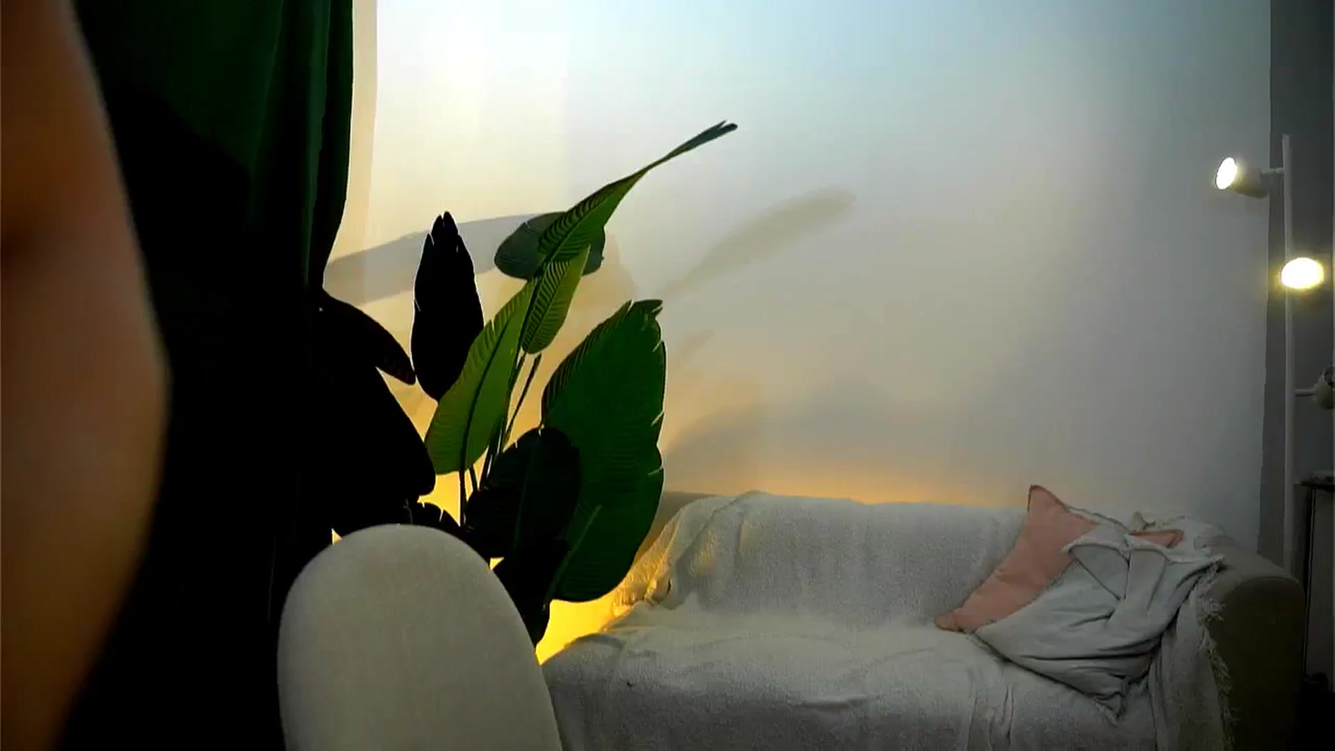 Gallery image thumbnail from Rapunzel_'s myfreecams stream on, 12/04/2024, 22:52 image 18 of 20