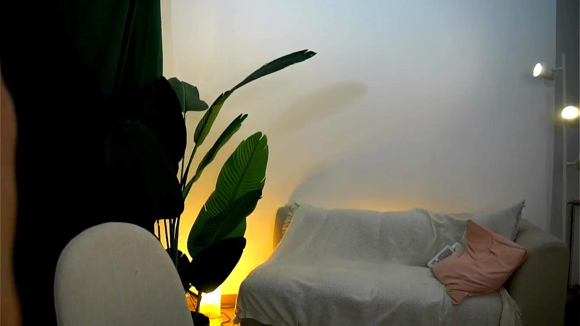 Gallery image thumbnail from Rapunzel_'s myfreecams stream on, 12/10/2024, 20:54 image 12 of 20