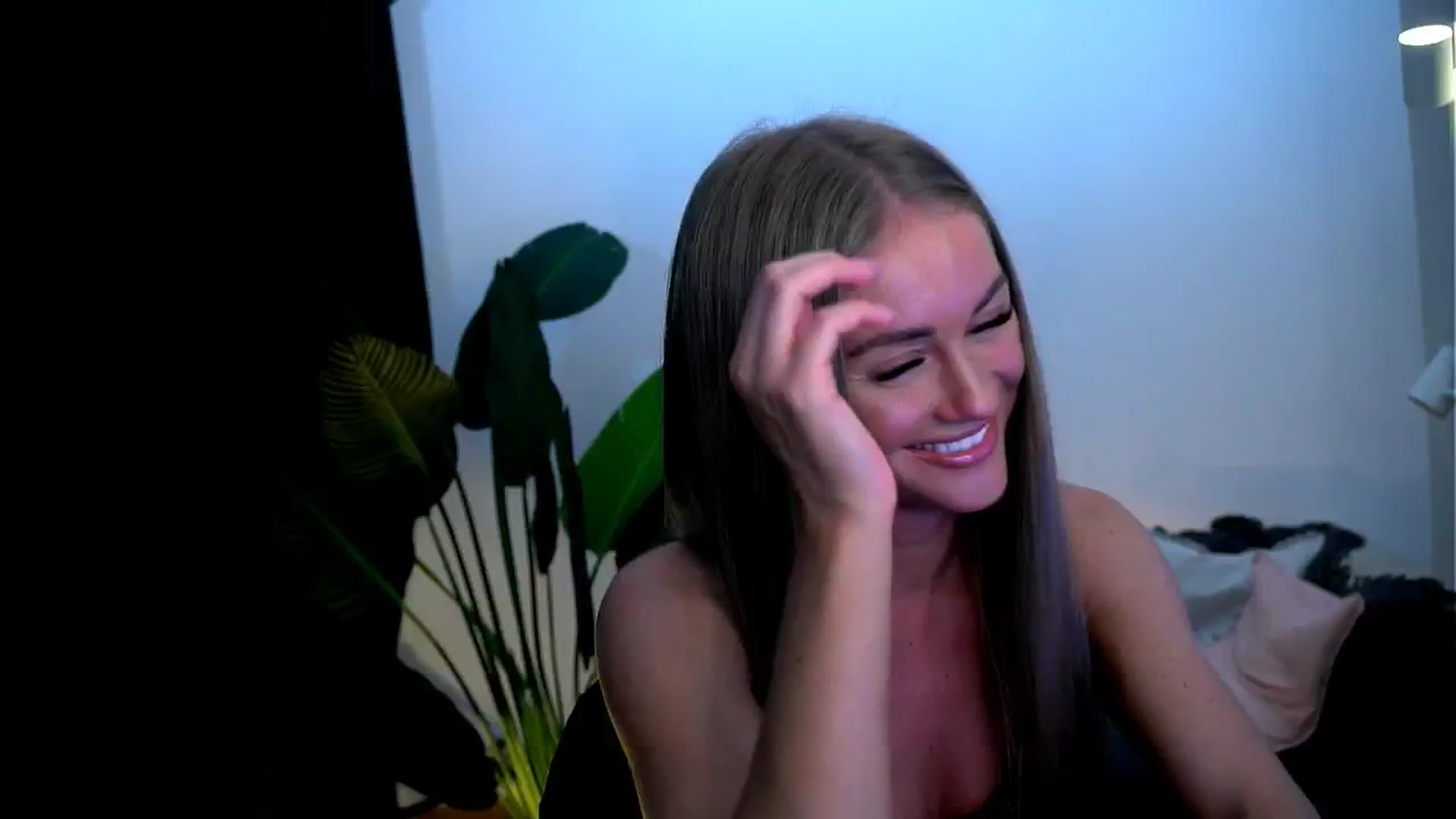 Gallery image thumbnail from Rapunzel_'s myfreecams stream on, 01/19/2025, 21:58 image 17 of 20