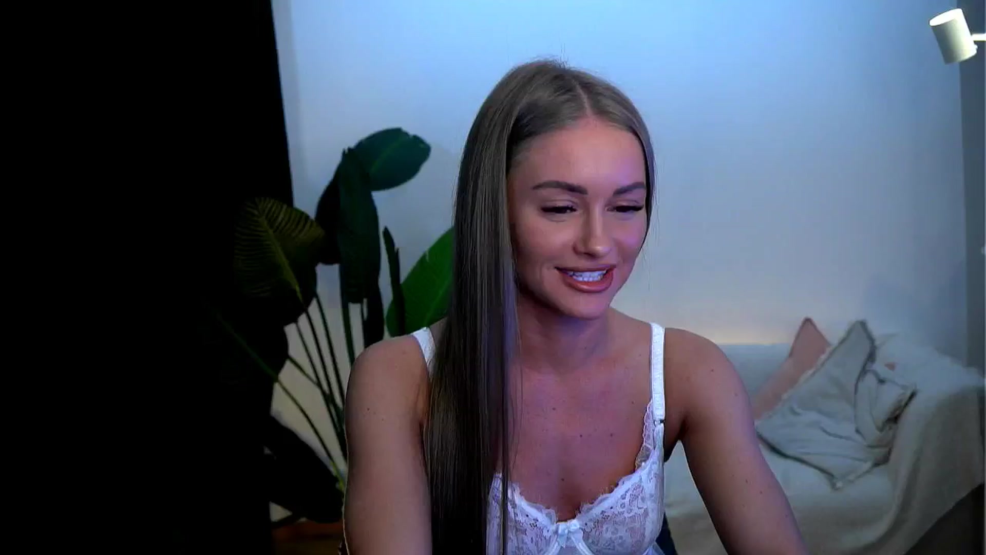 Gallery image thumbnail from Rapunzel_'s myfreecams stream on, 01/21/2025, 16:24 image 20 of 20